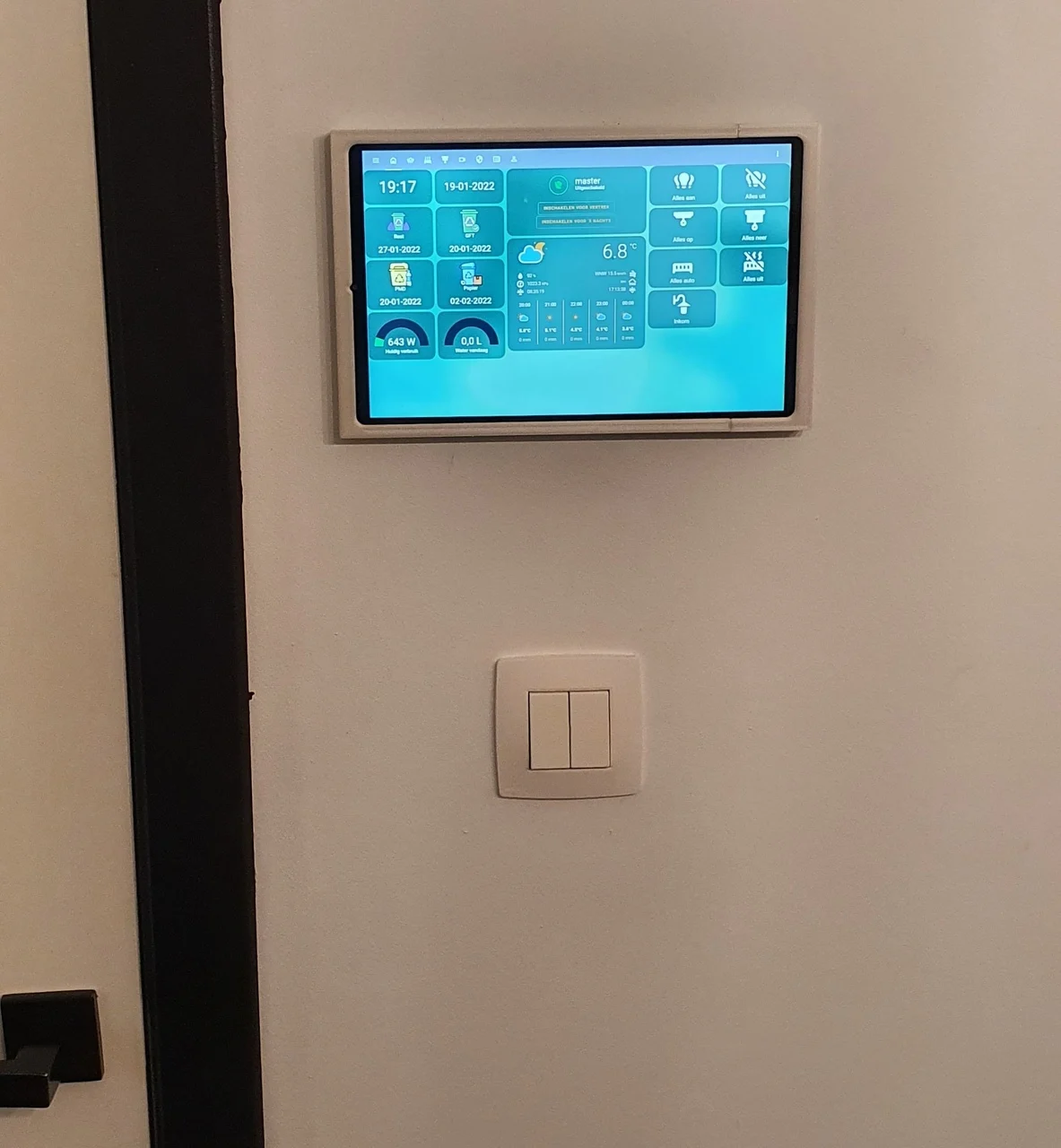 Lenovo Tab M10 Plus second gen wall mount case