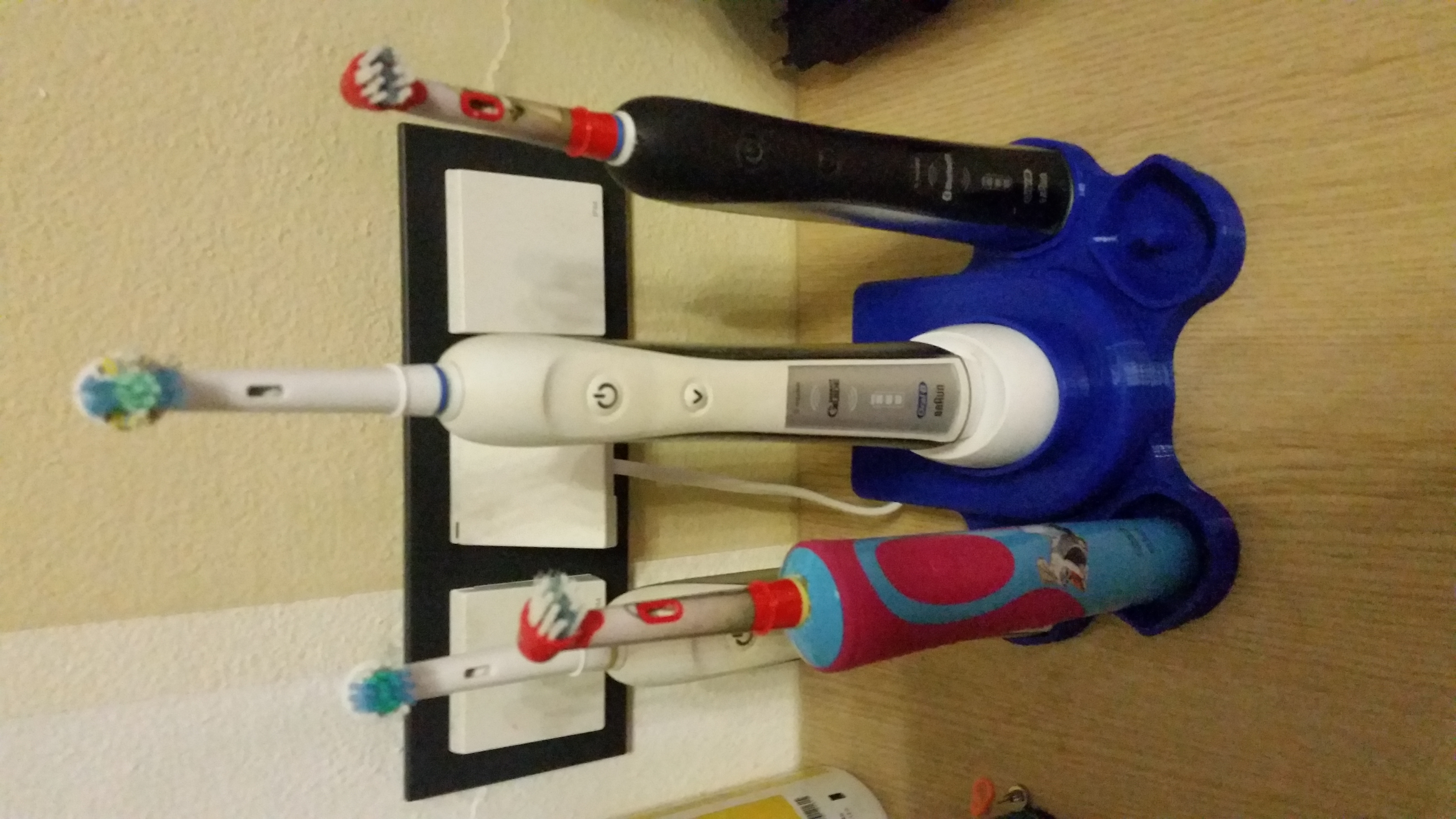 Oral B Familienstation 4er Boden / Oral B Family Station 4 Brush Bottom