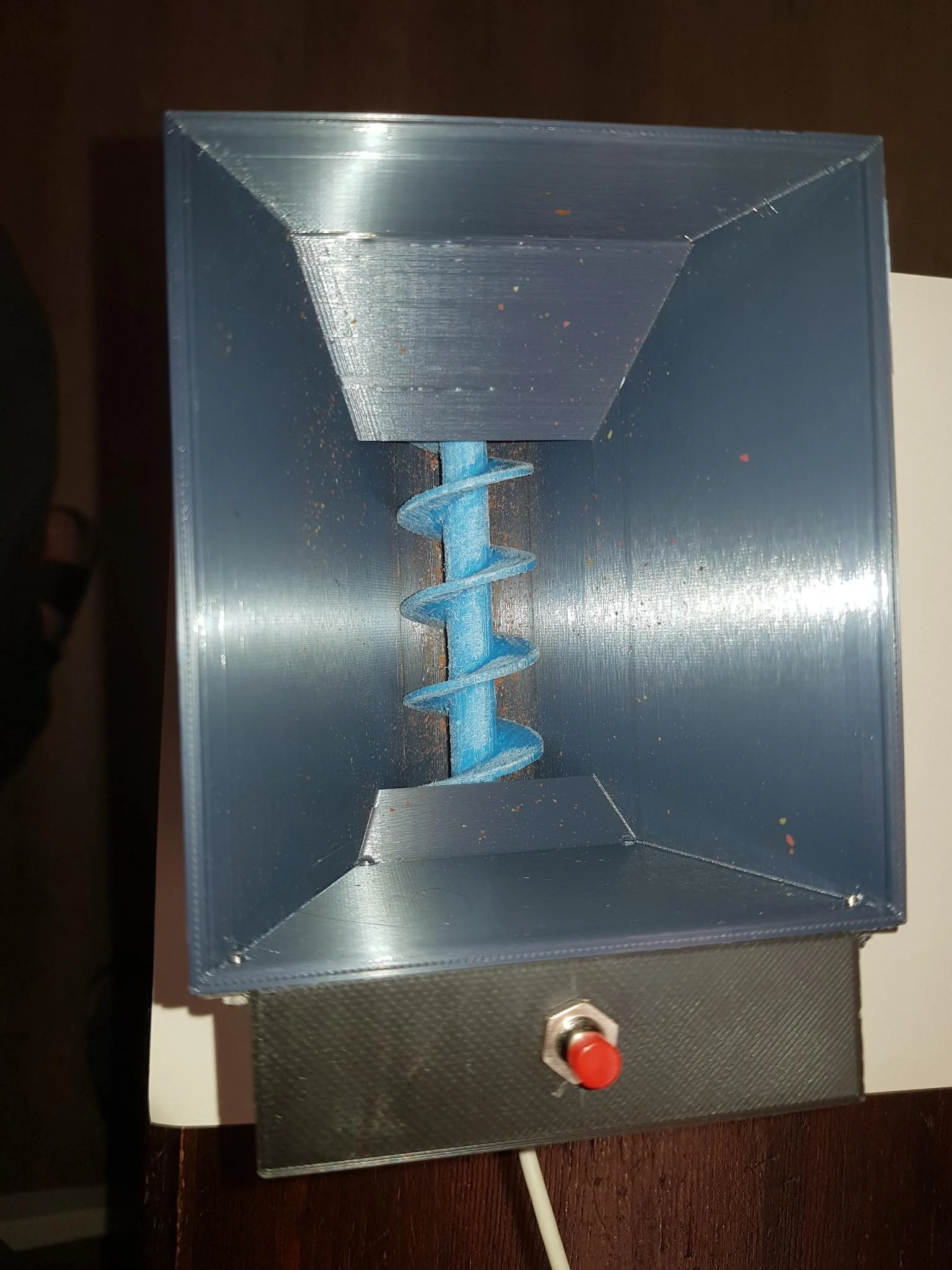 Automatic fish feeder / Aquarium Fütterautomat