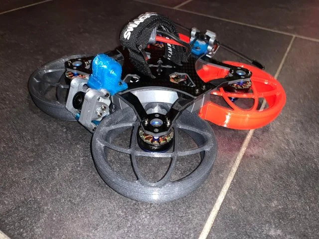 Shuriken-Whoop Ducts Arnaud Mariage Team Shuri
