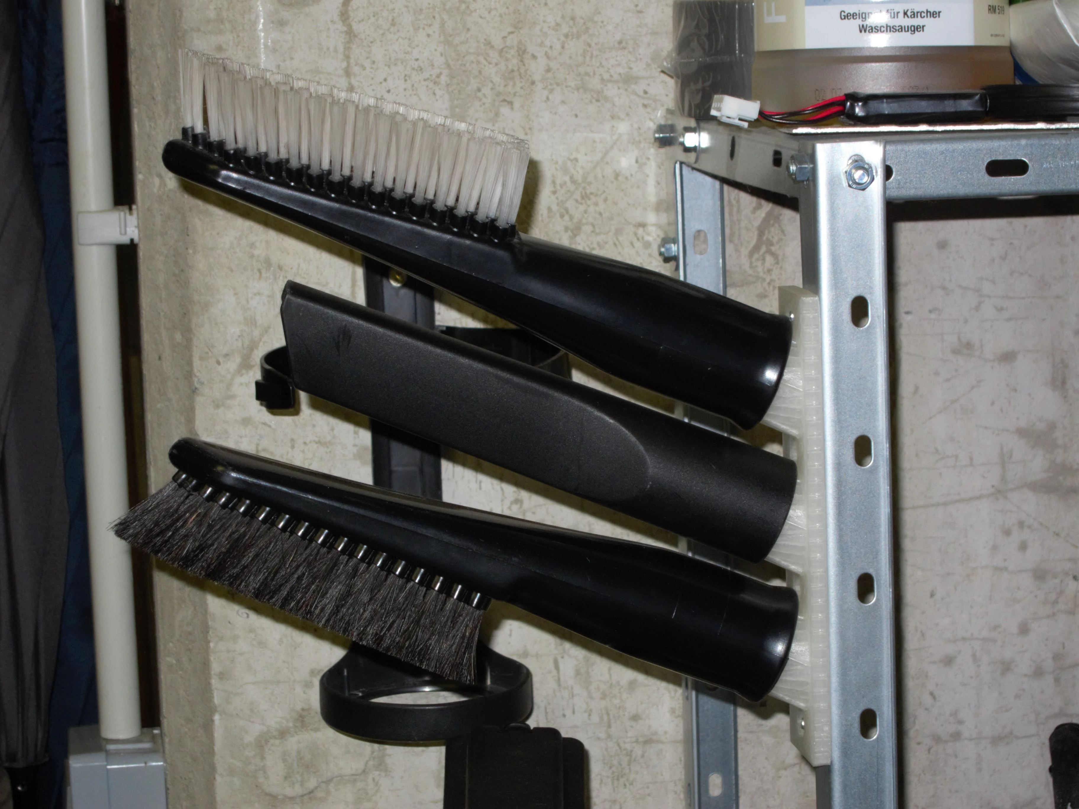 vacuum cleaner nozzle holder V2