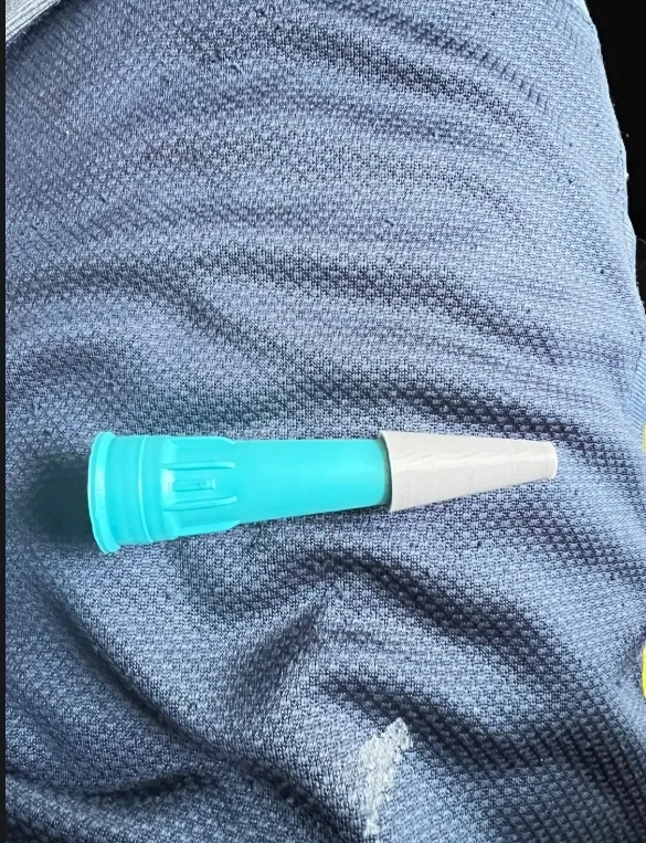 Caulking tube cap