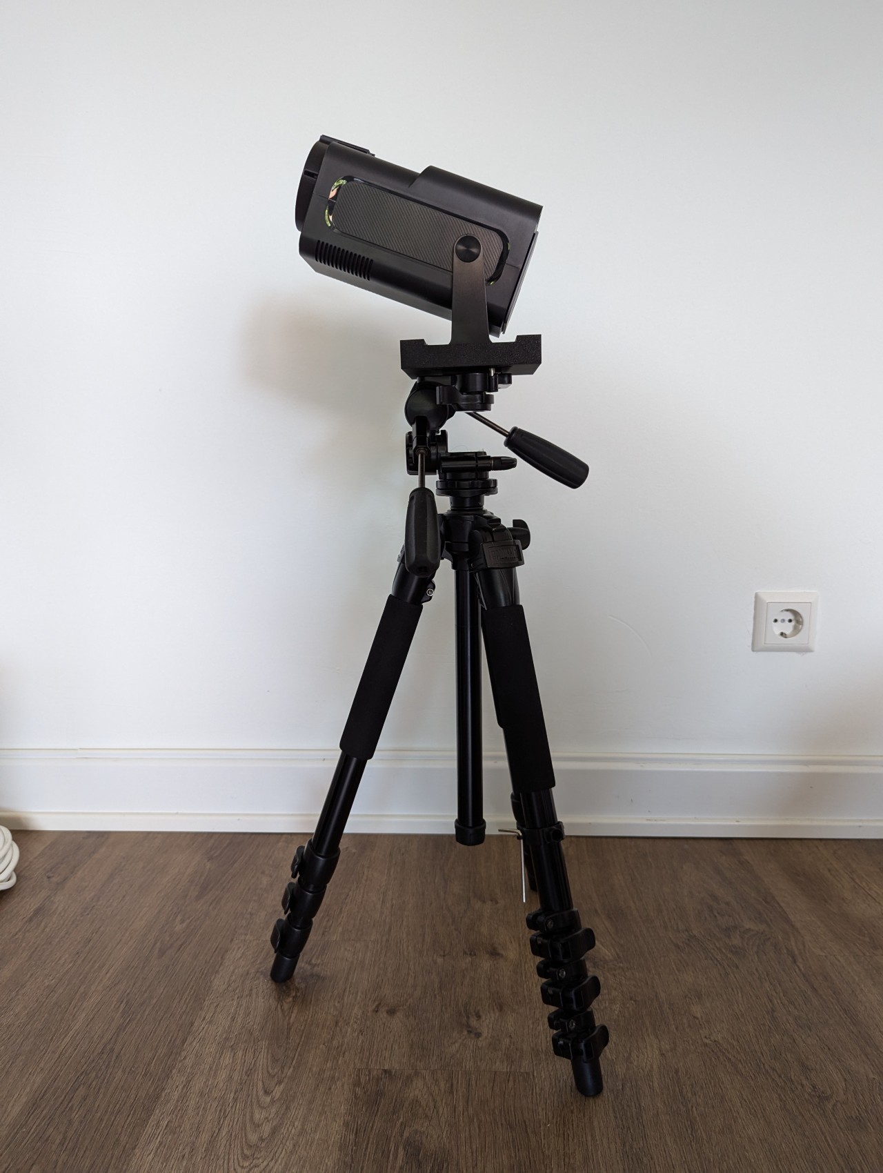 Magcubic Projector HY320 - Tripod Mount for 1/4 inch screw