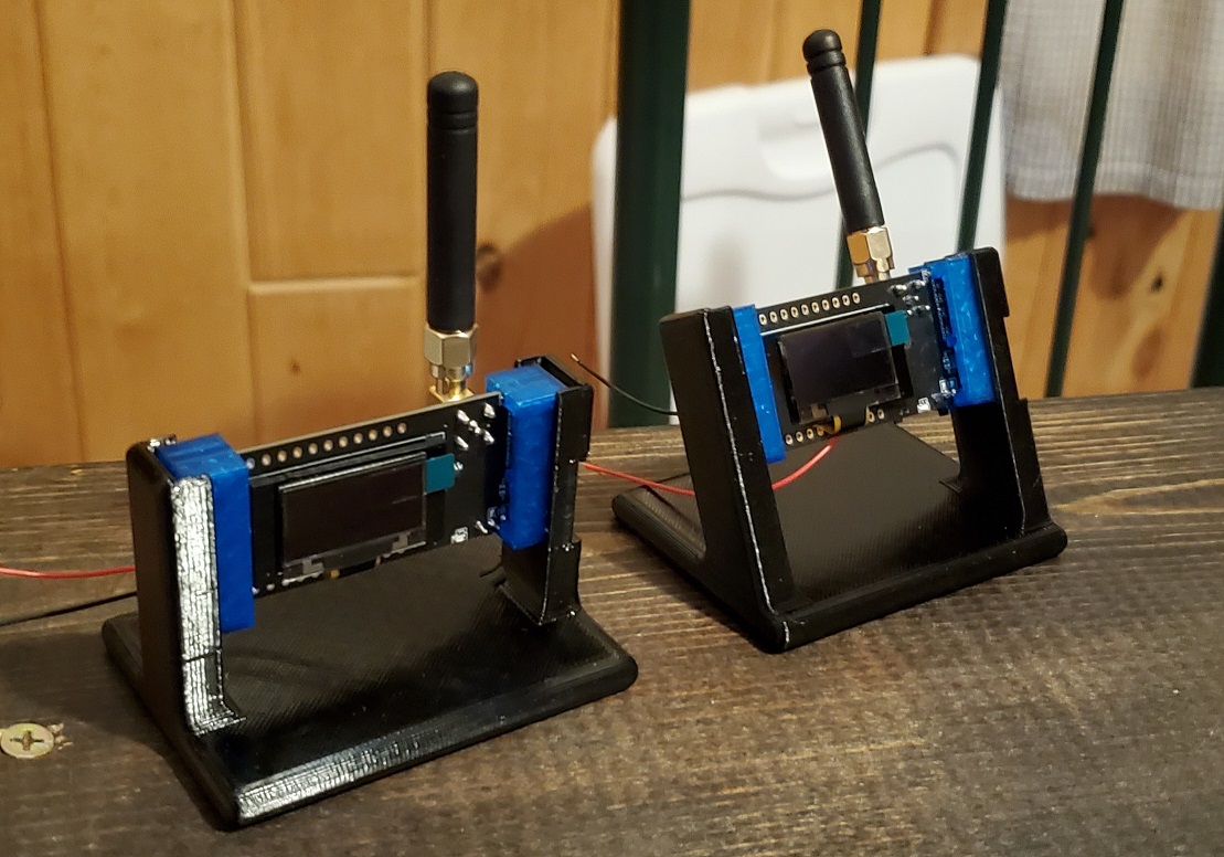 TTGO LoRa32 V2.1 1.6.1 Desk Stands