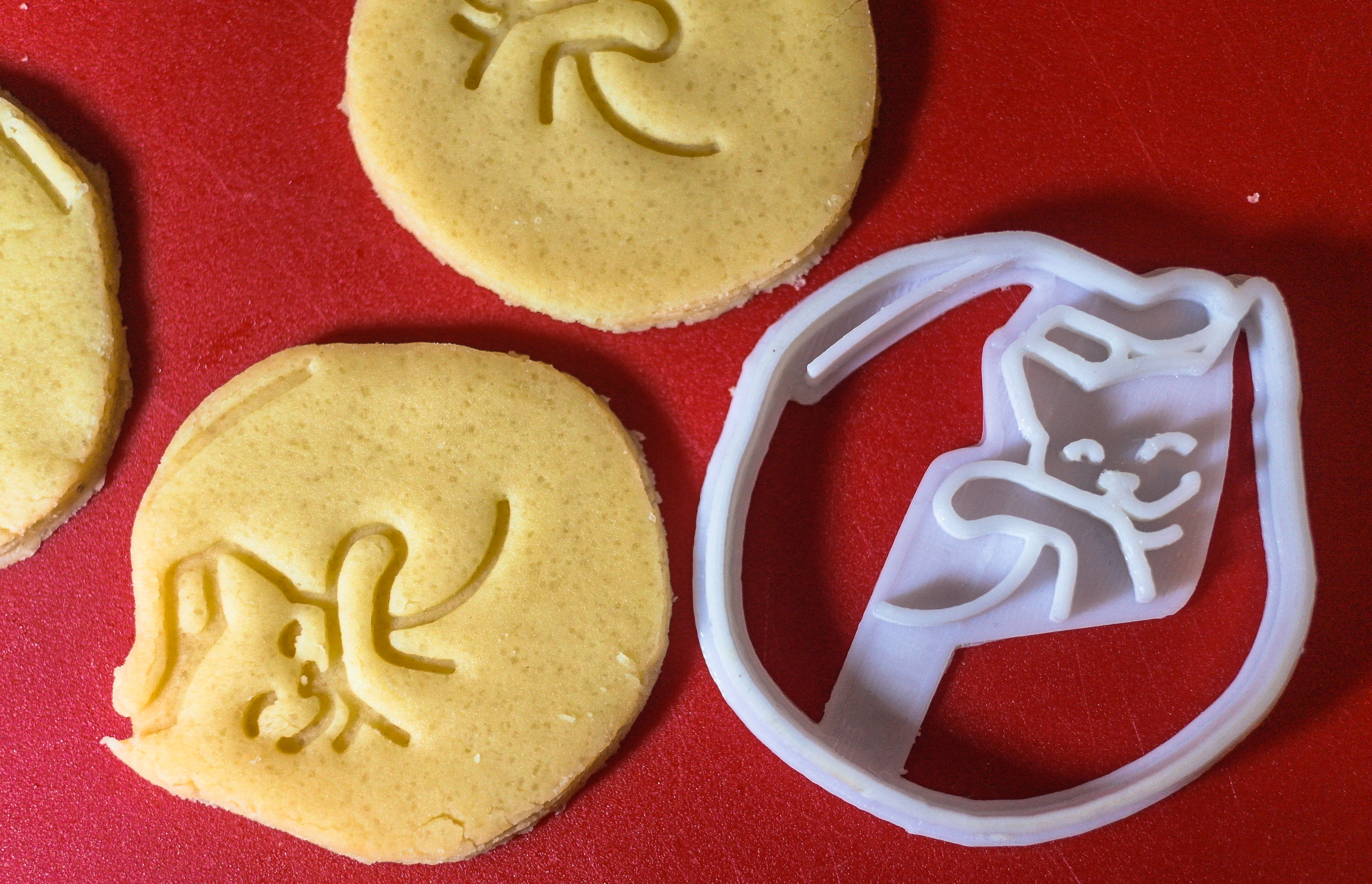 Cat cookie cutter