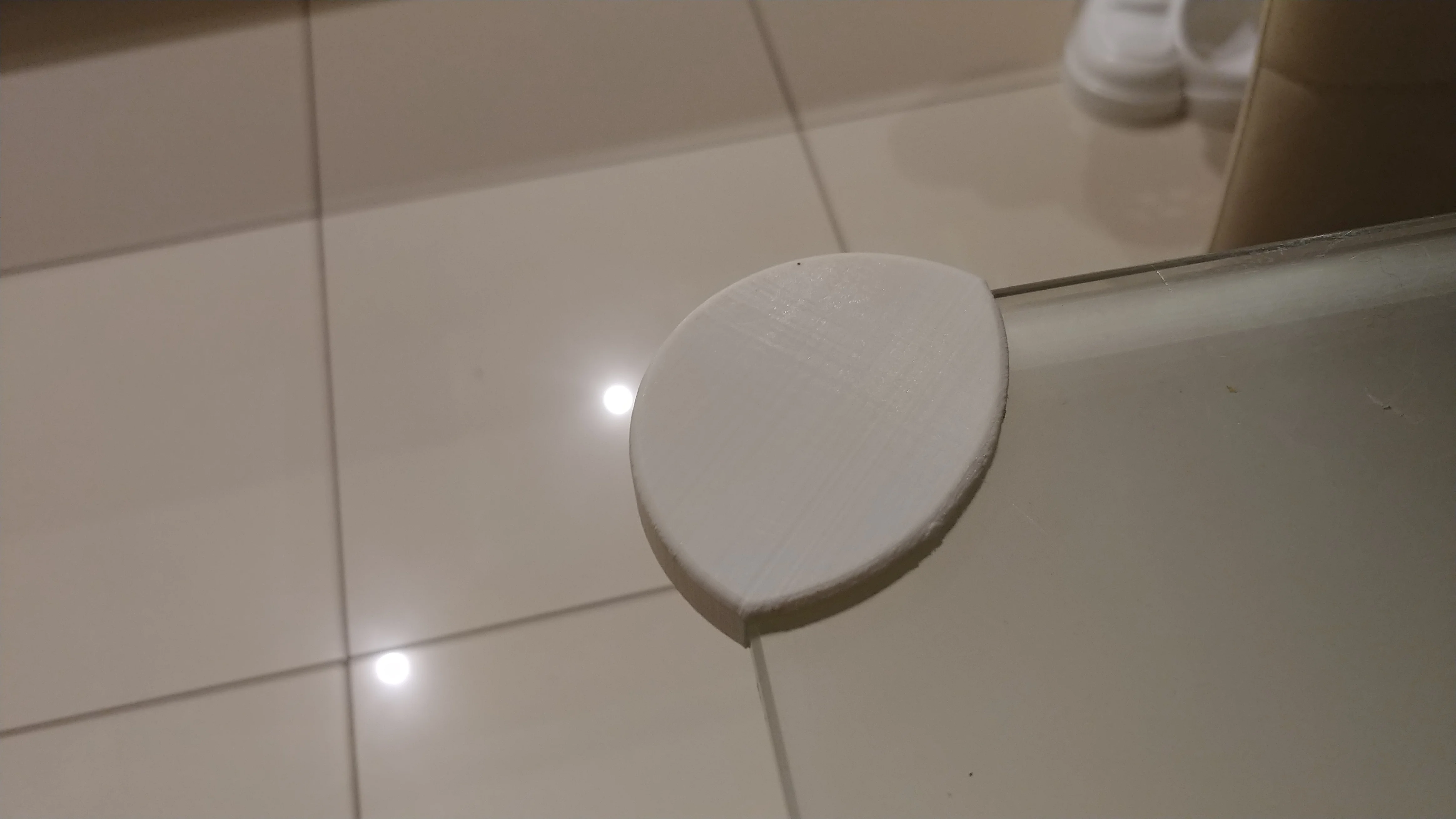 Corner protector for 8mm thick glass table (Child protection)