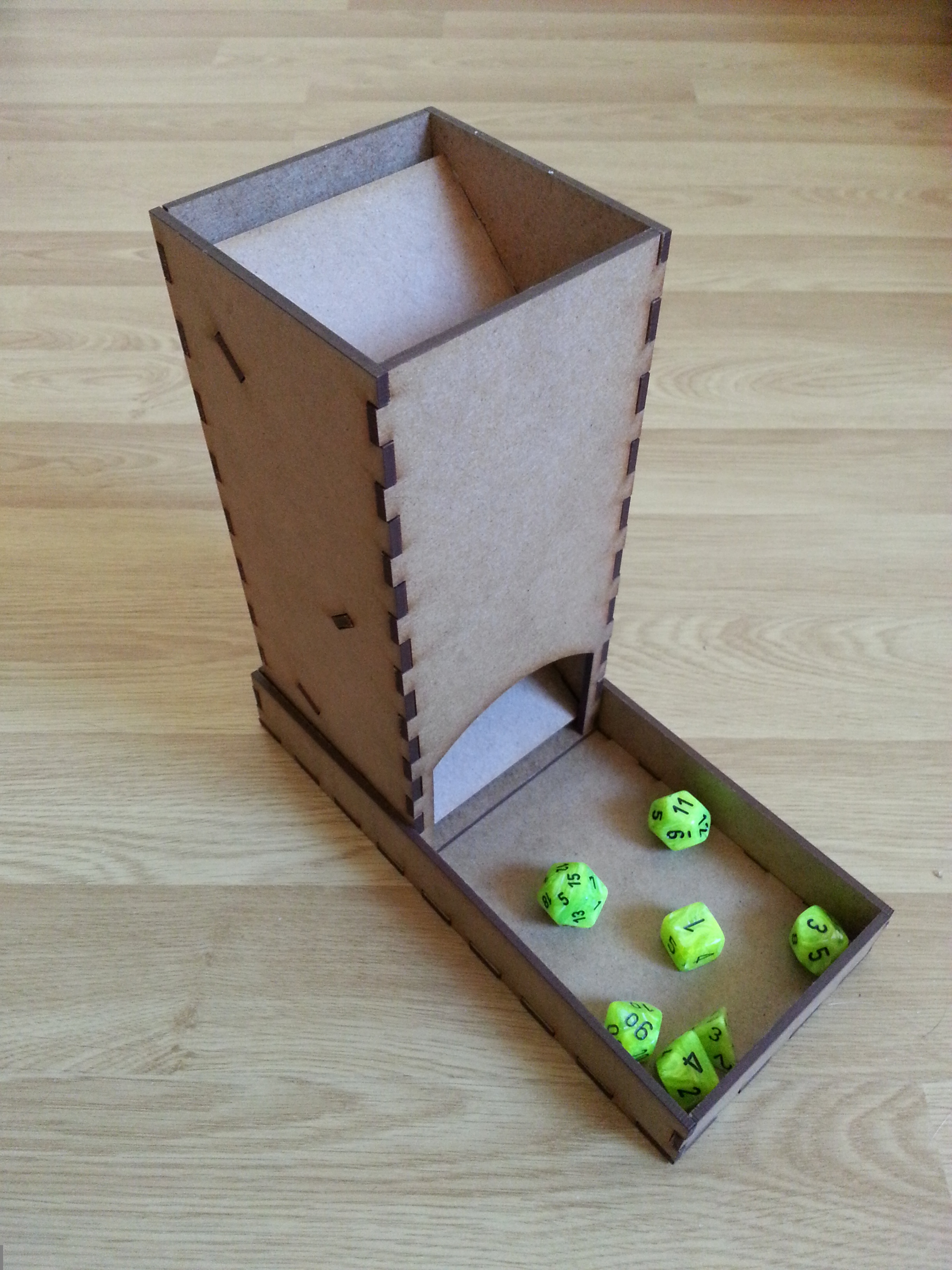 Basic dice tower - remix