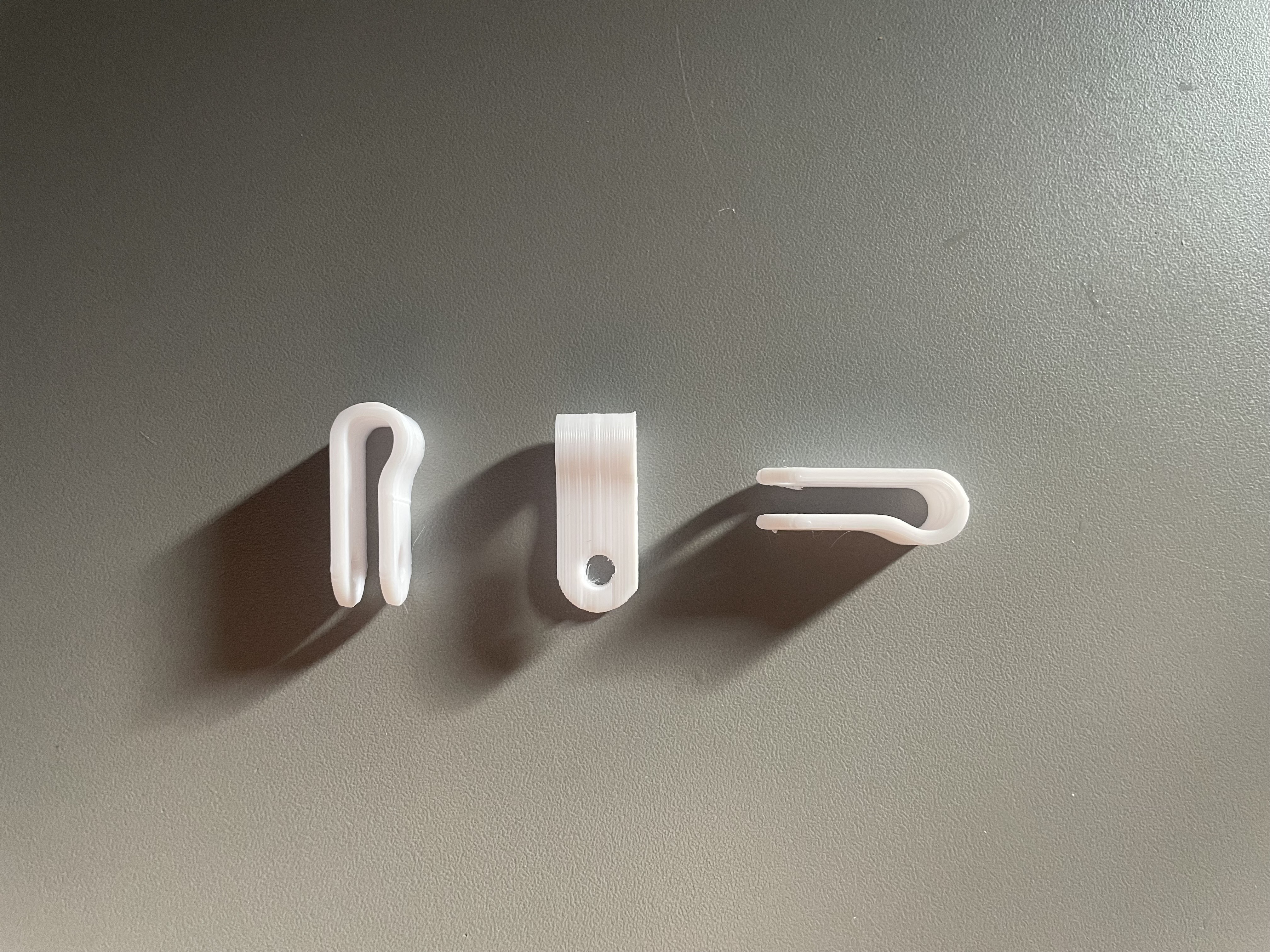 Wall cable tie