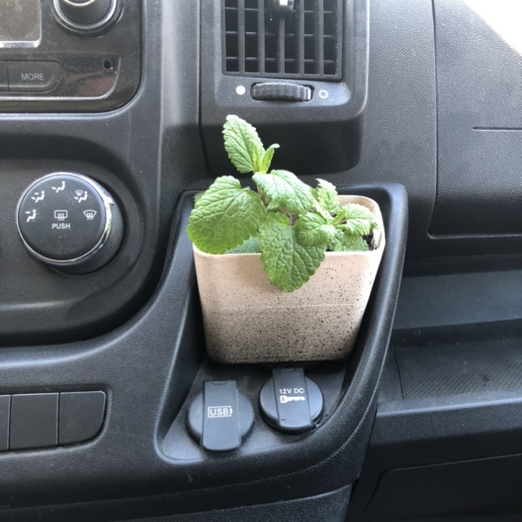 Planter cup for Ram Promaster