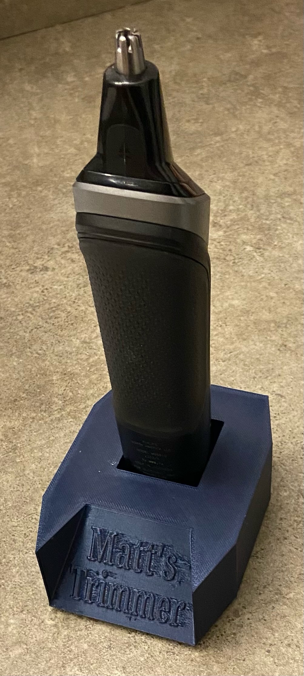 Upright stand for Phillips Norelco trimmer, MG5910