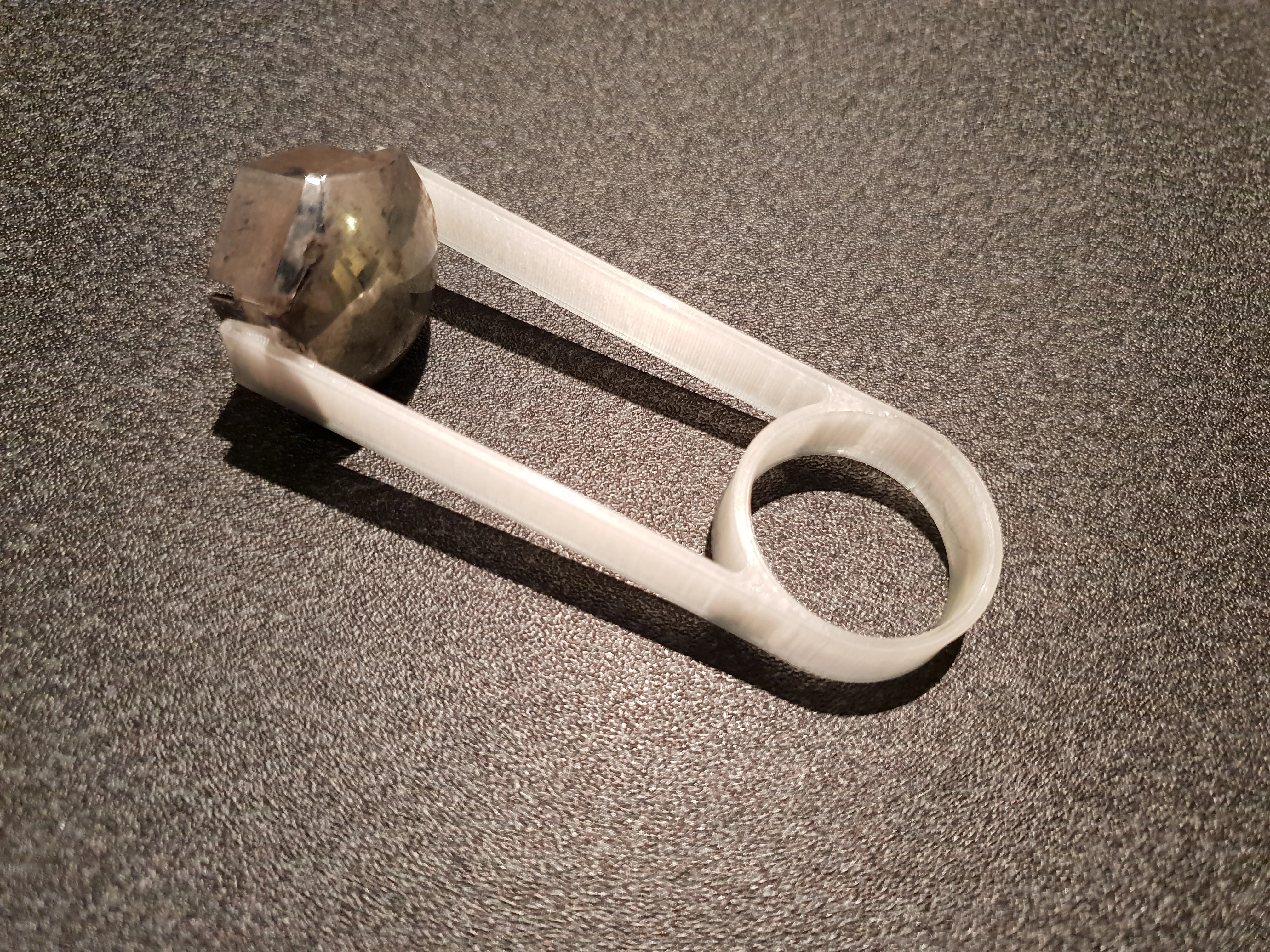 Nissan wheel stud cap puller