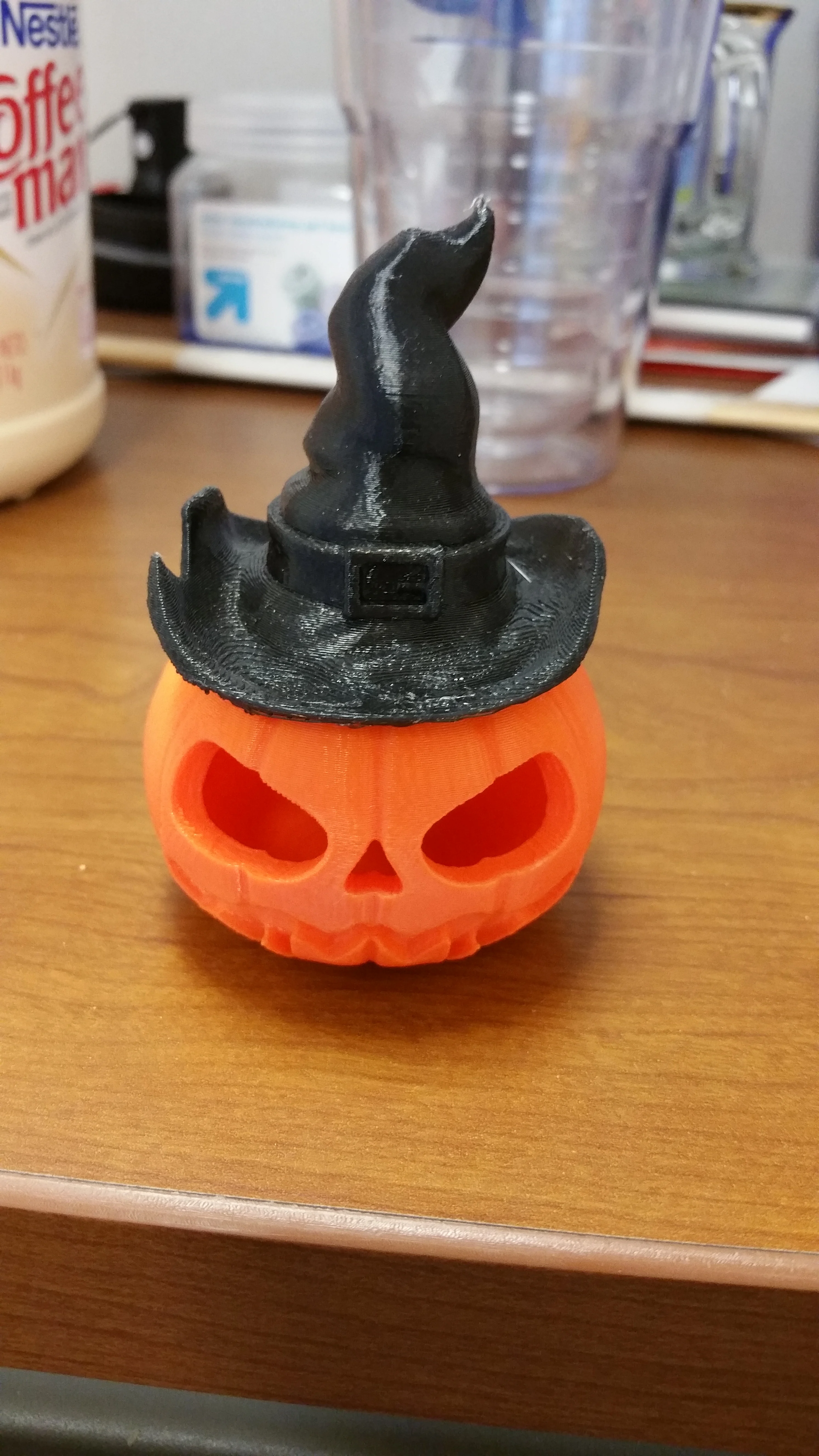 Makies pumpkin with Witch's hat.