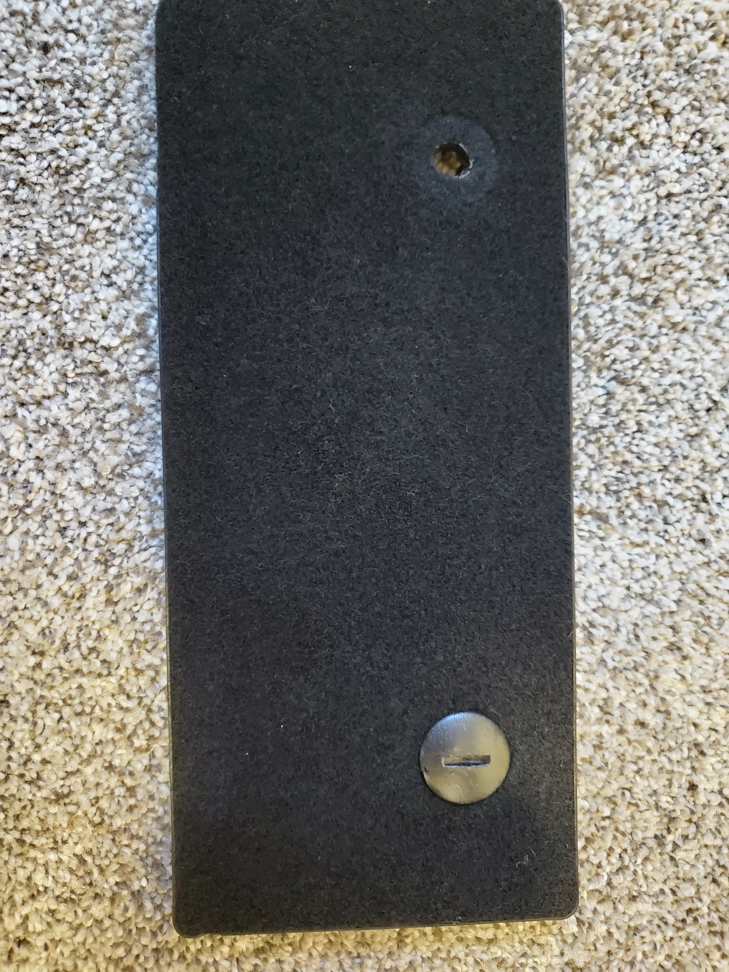 05 Lamborghini Gallardo Battery box clip