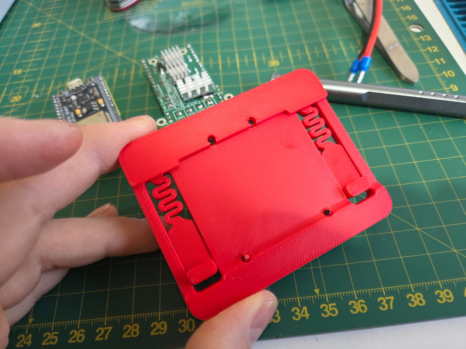 QuinLED-An-Quad Dinrail bracket