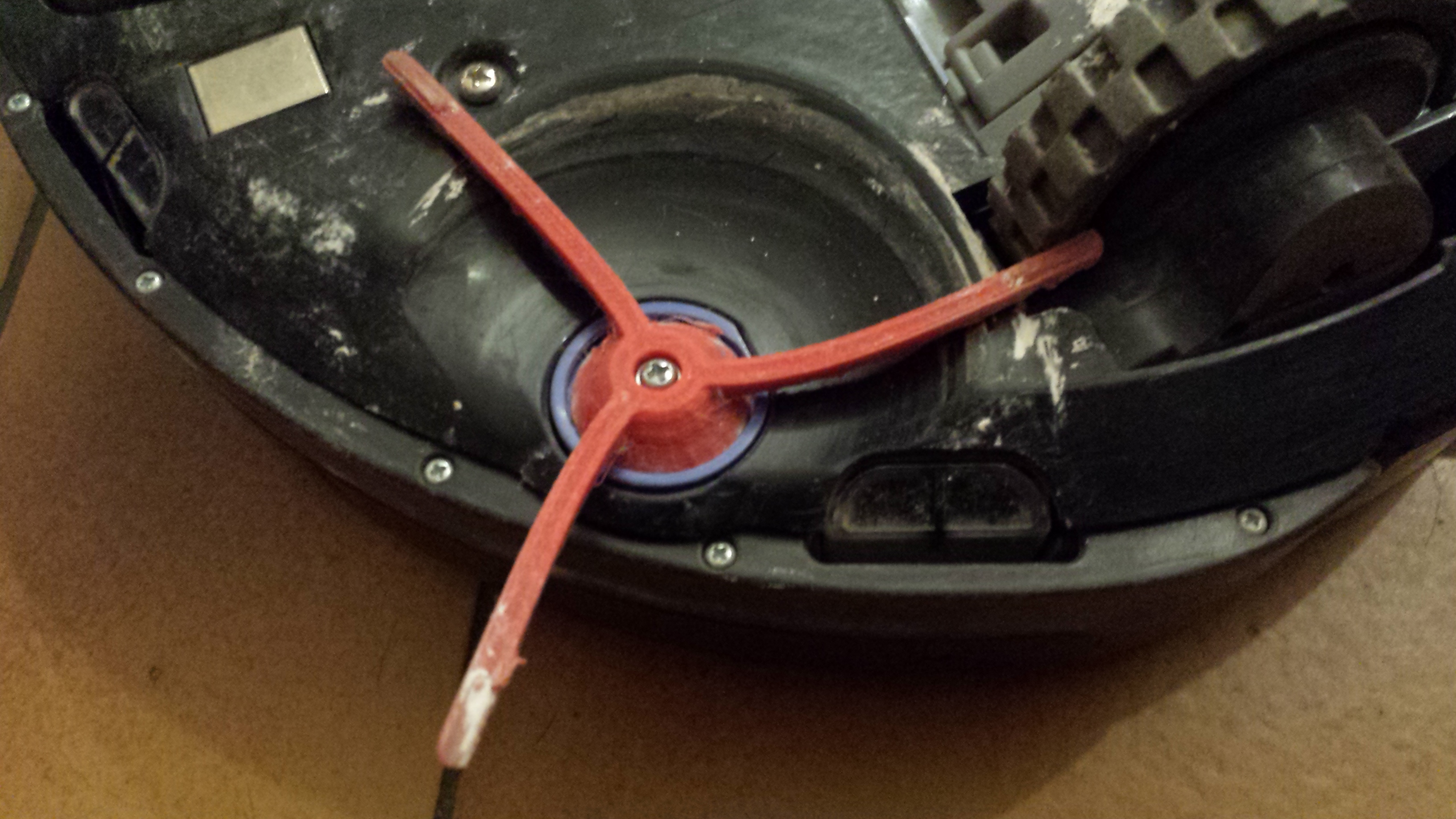 ROOMBA front brush