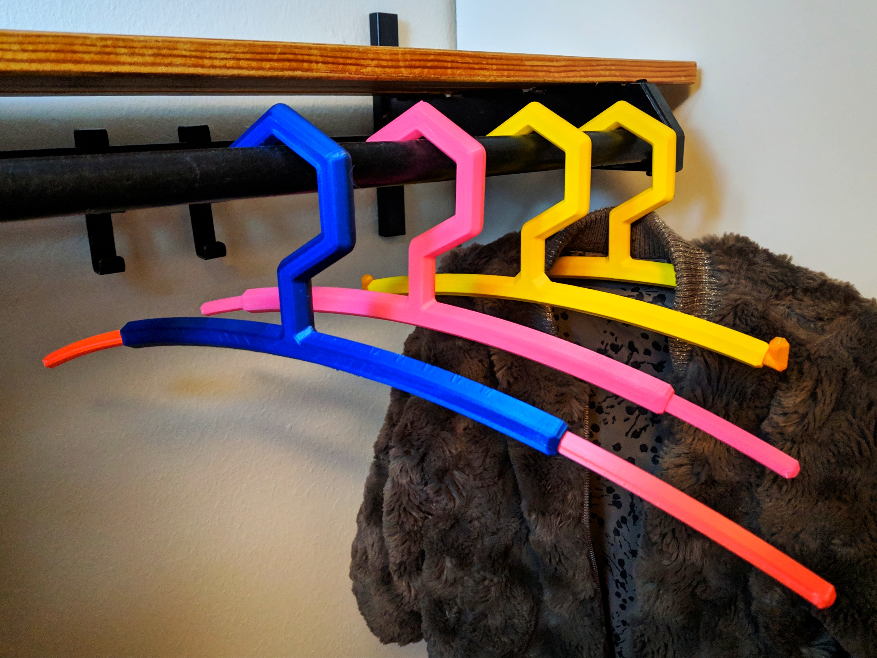 Adjustable Coat Hanger