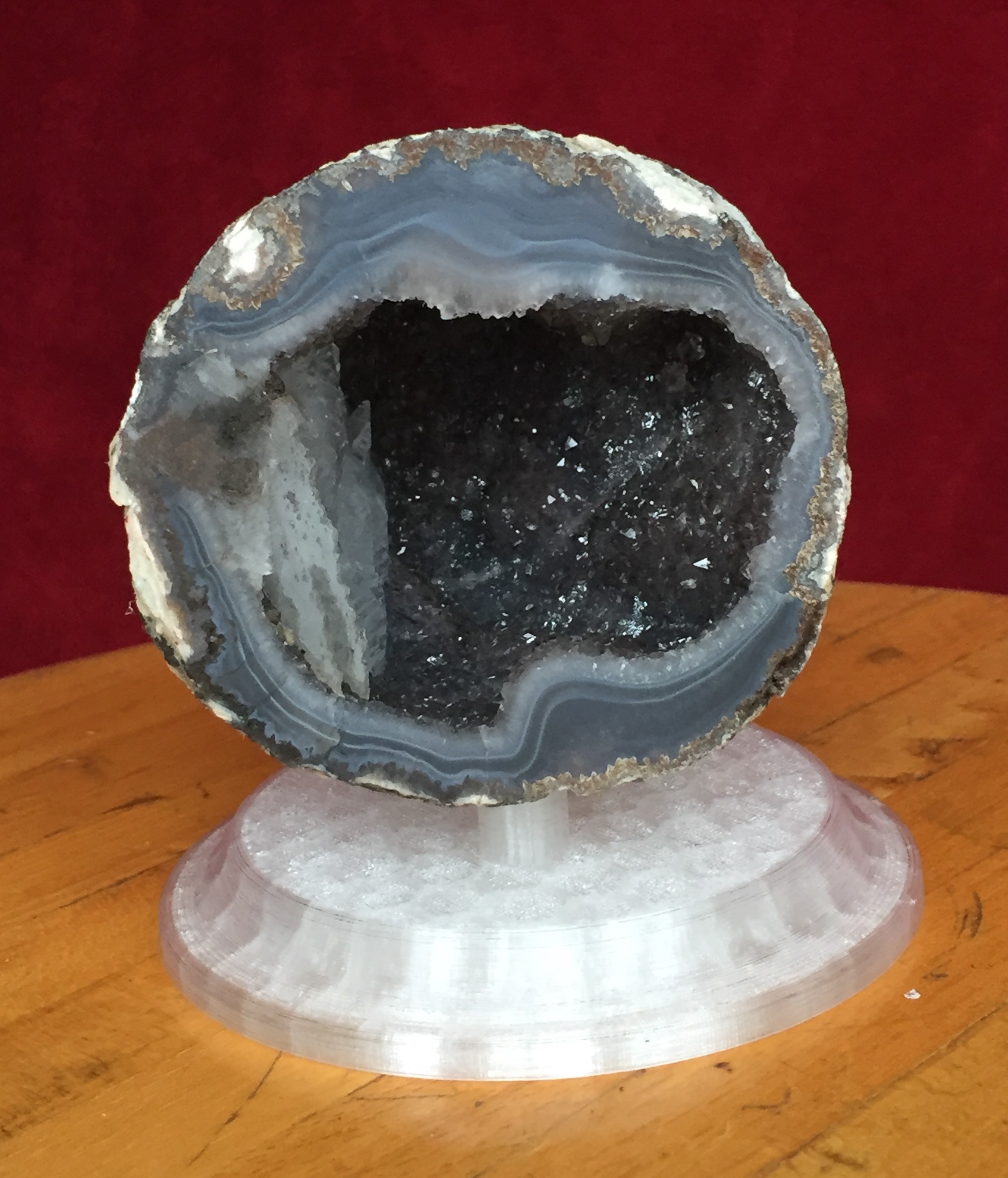 Geode Stand