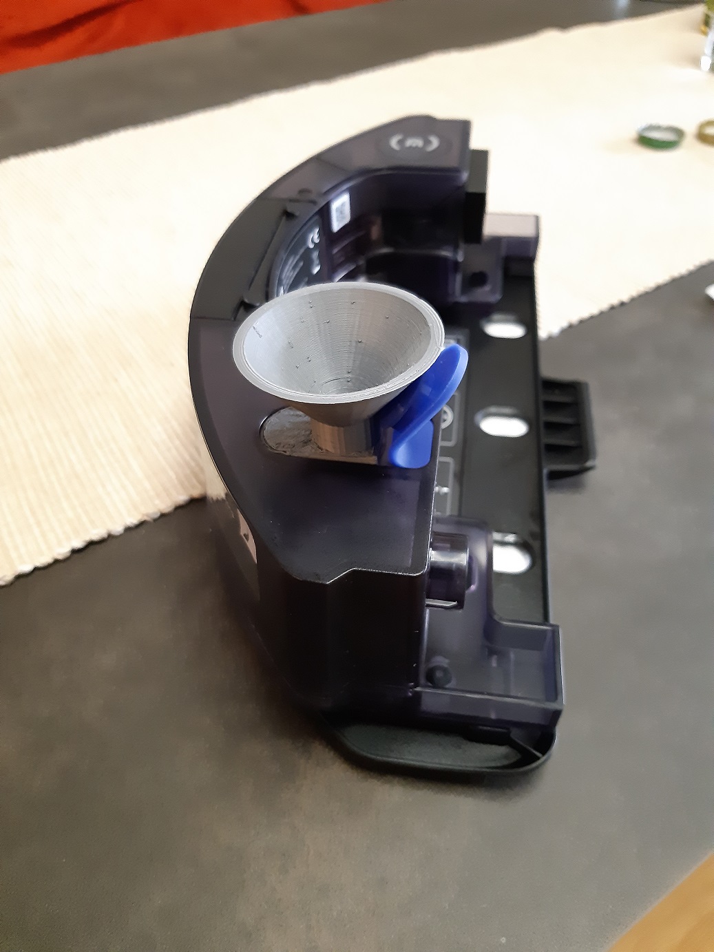 Ecovacs Ozmo T8 funnel