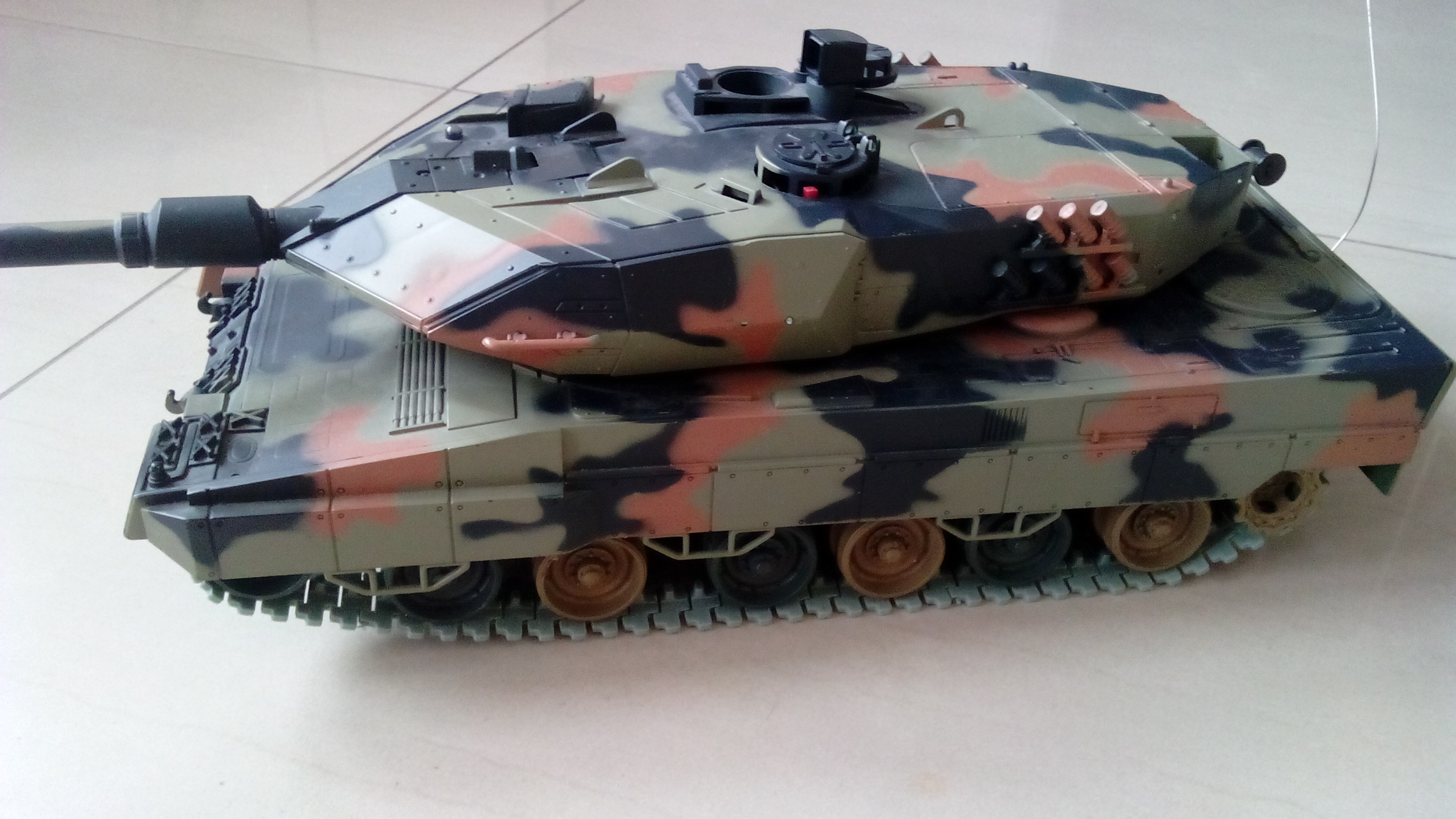 Caterpillar for RC 1:24 Heng Long Leopard II A5