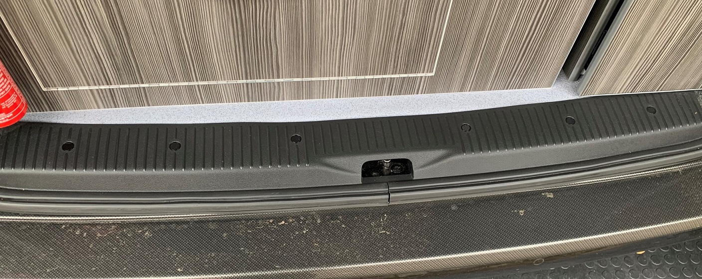 VW T6 Rear Threshold Plug