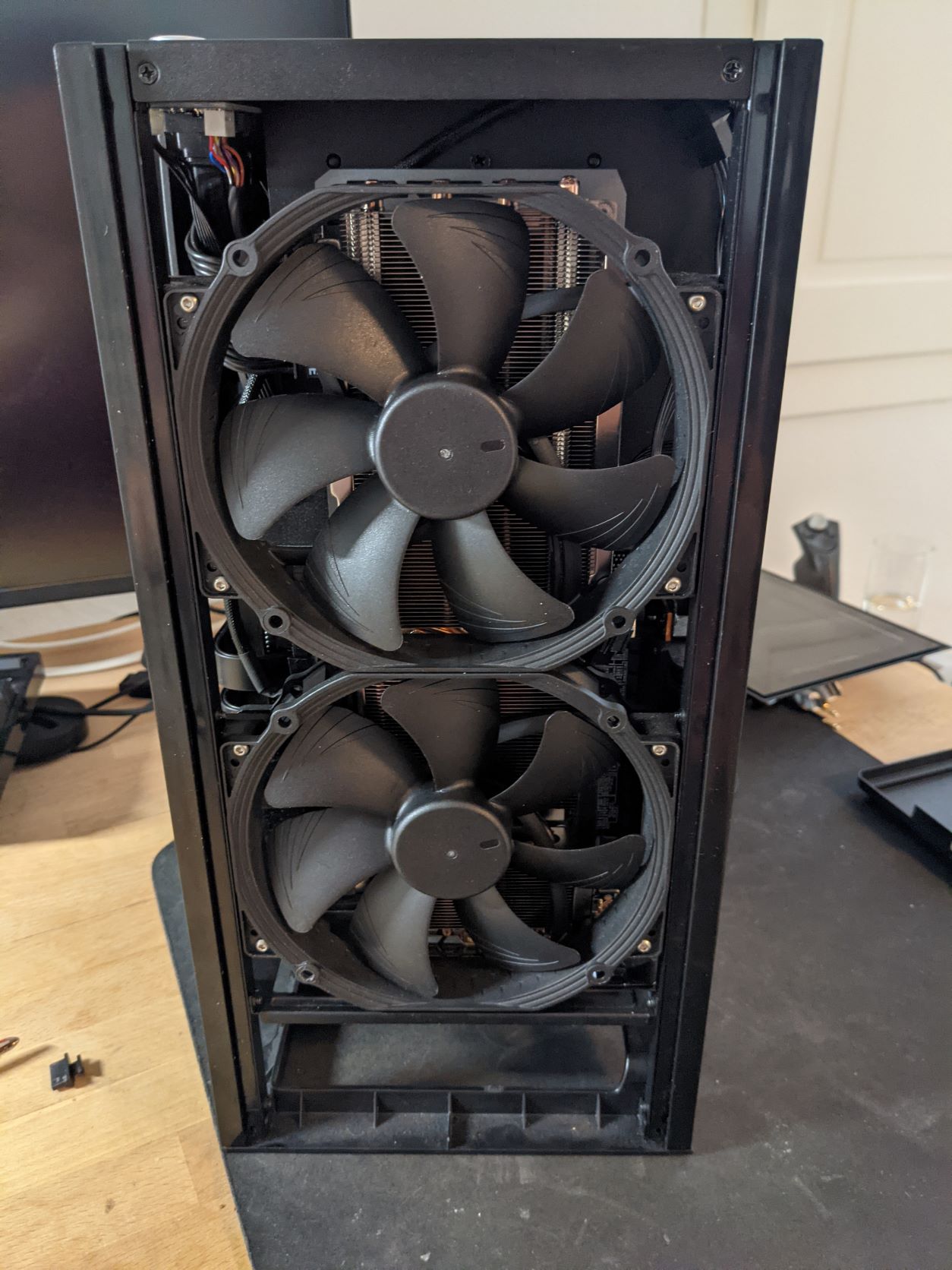 NZXT H1 Ultimate GPU Airflow Mod (2x 140 mm Noctua)