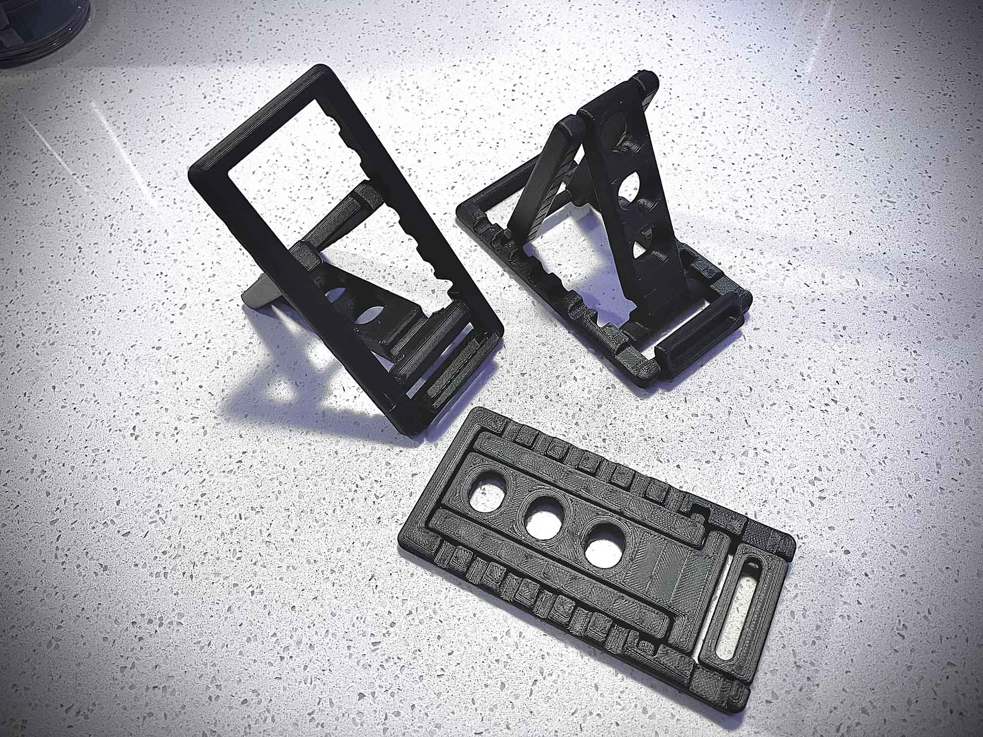 Compact Print-in-place Reversible Tablet - Phone Stand