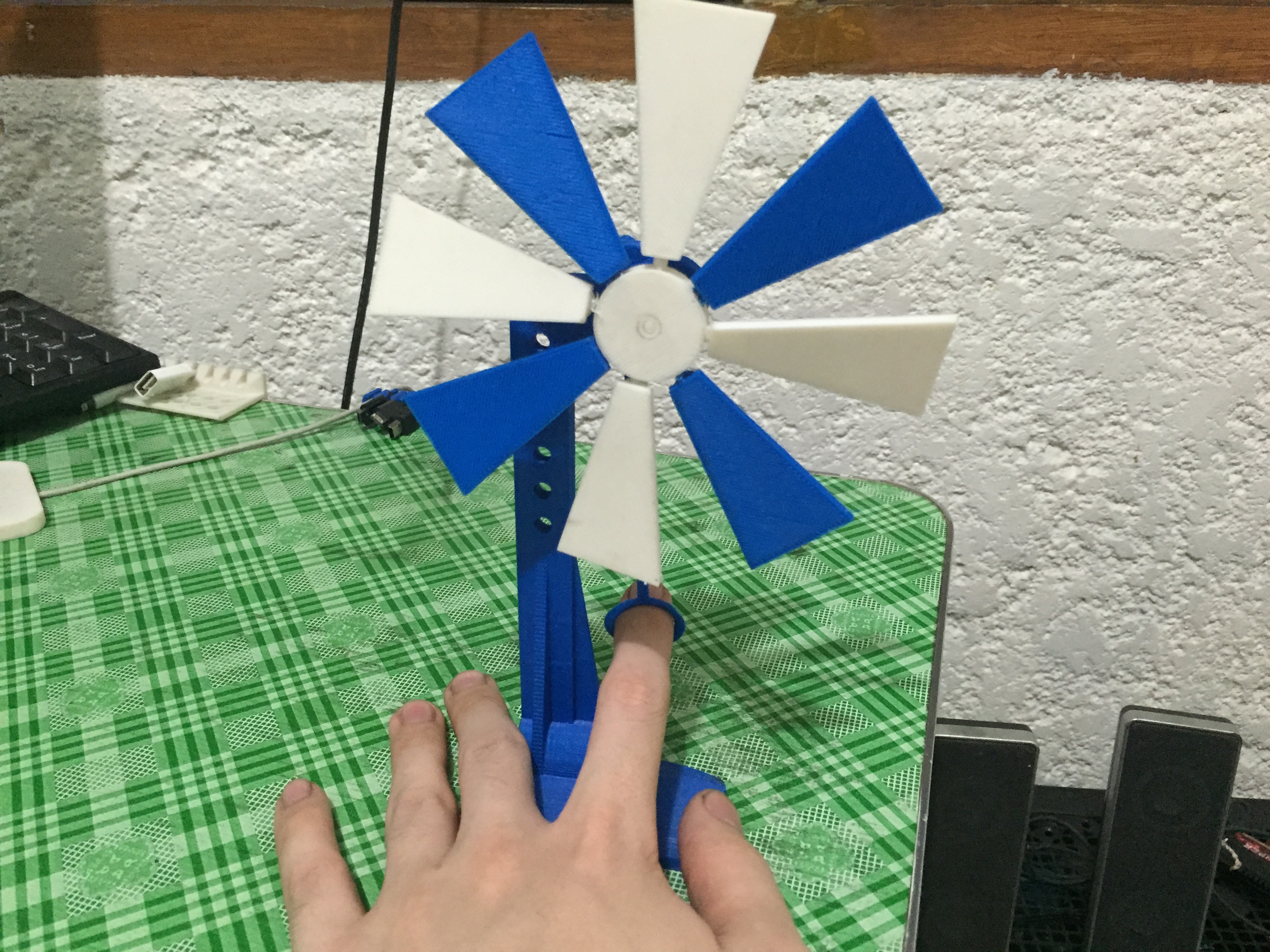 Hand Powered Fan