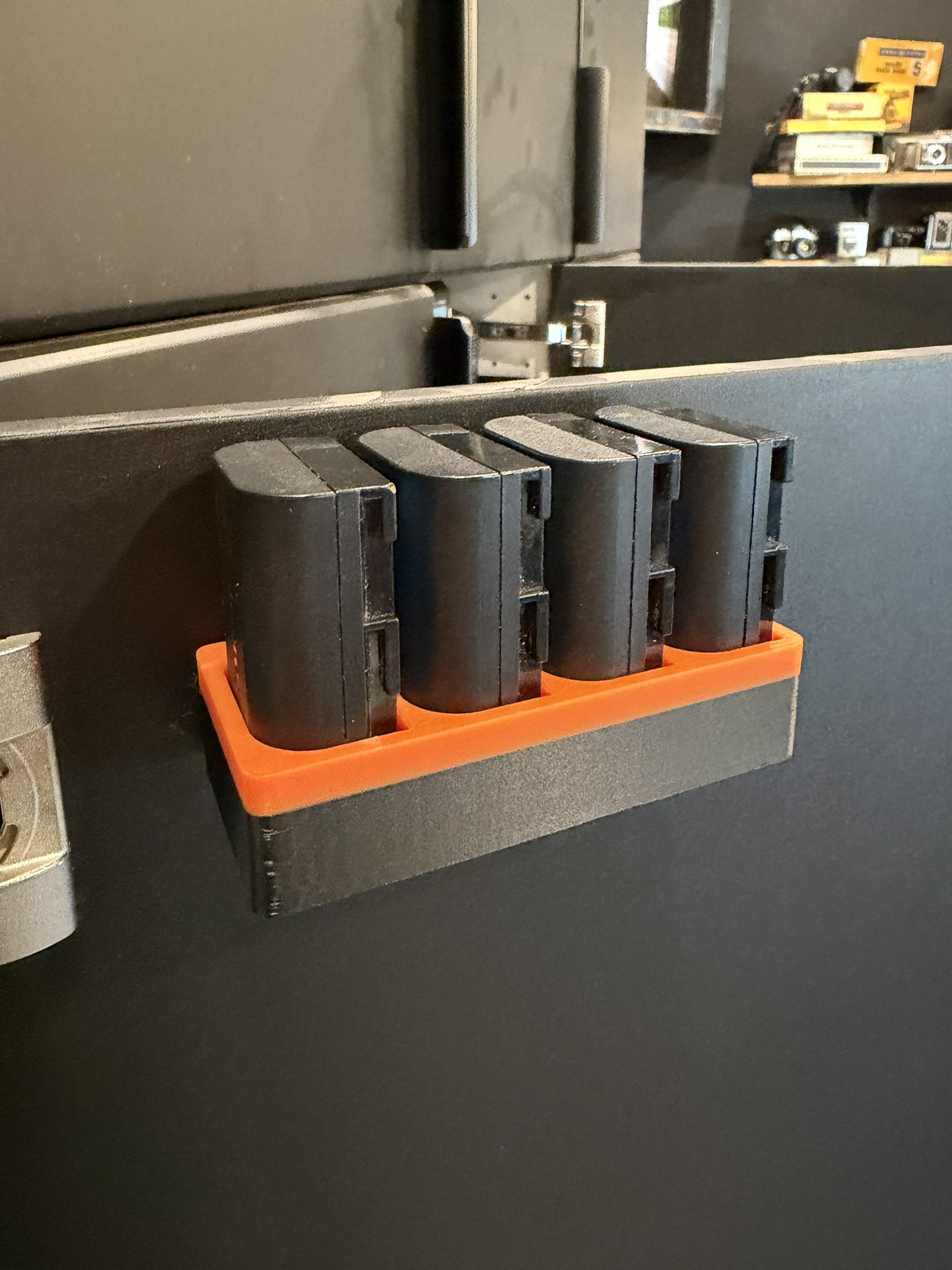 Canon LP-E6 Tray with Wall Mount
