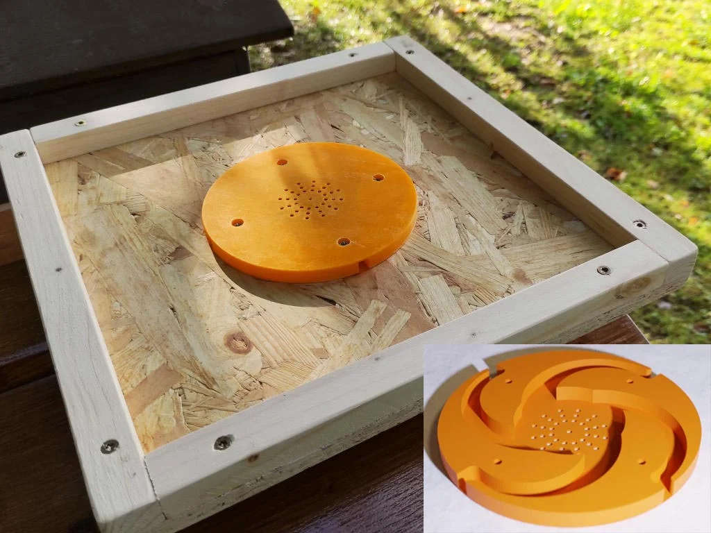 Bee Escape (Compact Spiral Design)