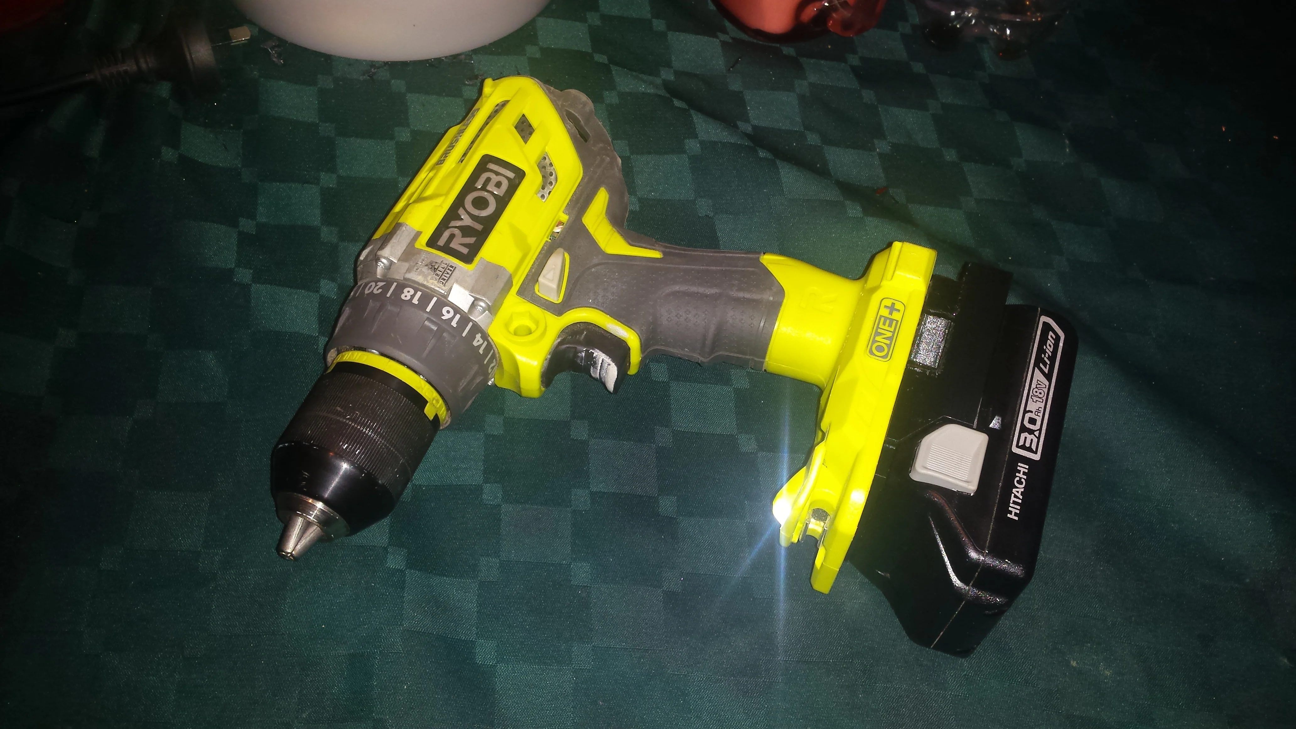 Hitachi / Hikoki to Ryobi One+ Battery adapter