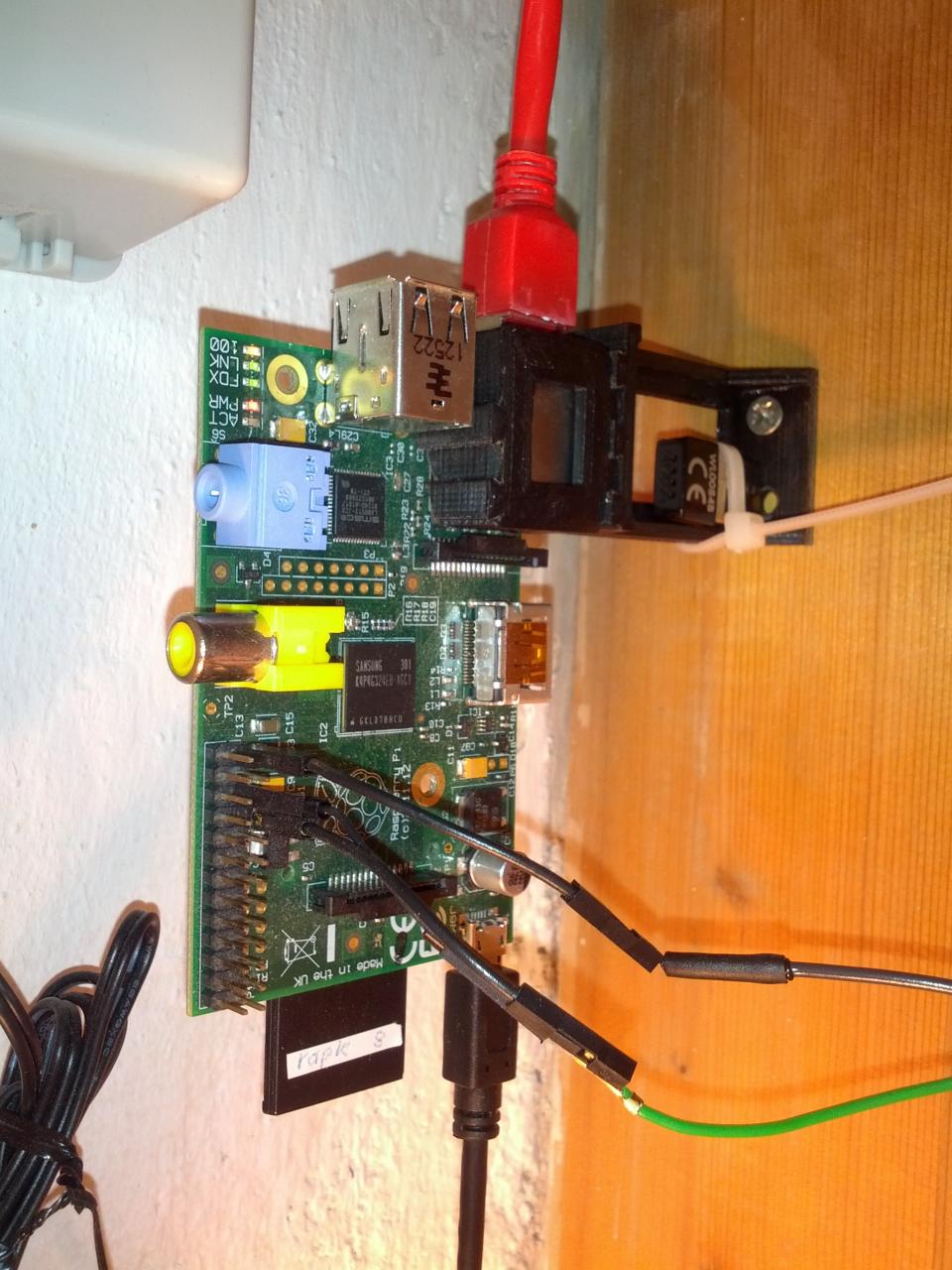 Modular Raspberry Pi fixture attaching to the RJ45 case