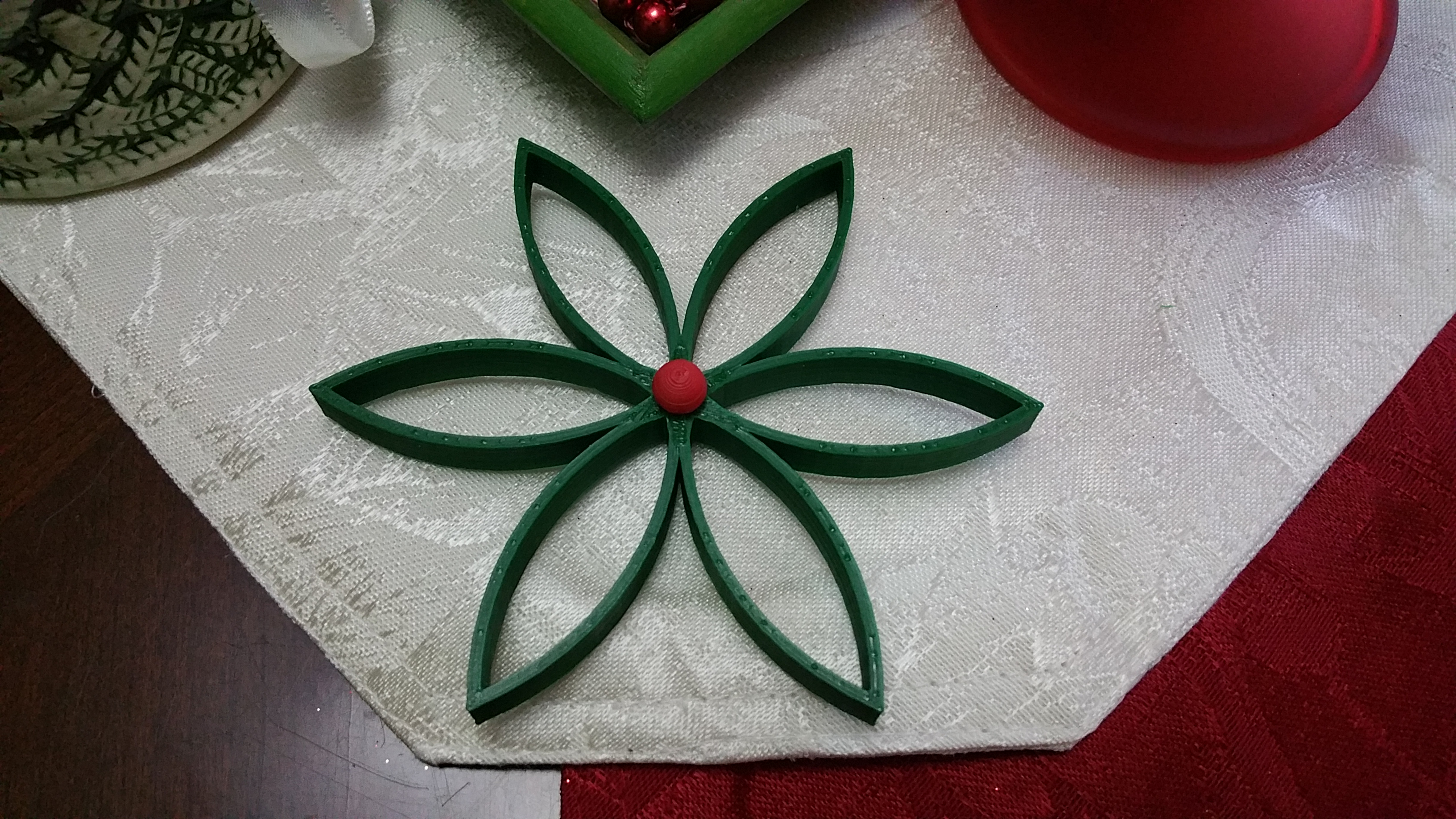Christmas Flower with Seperated Center Ball
