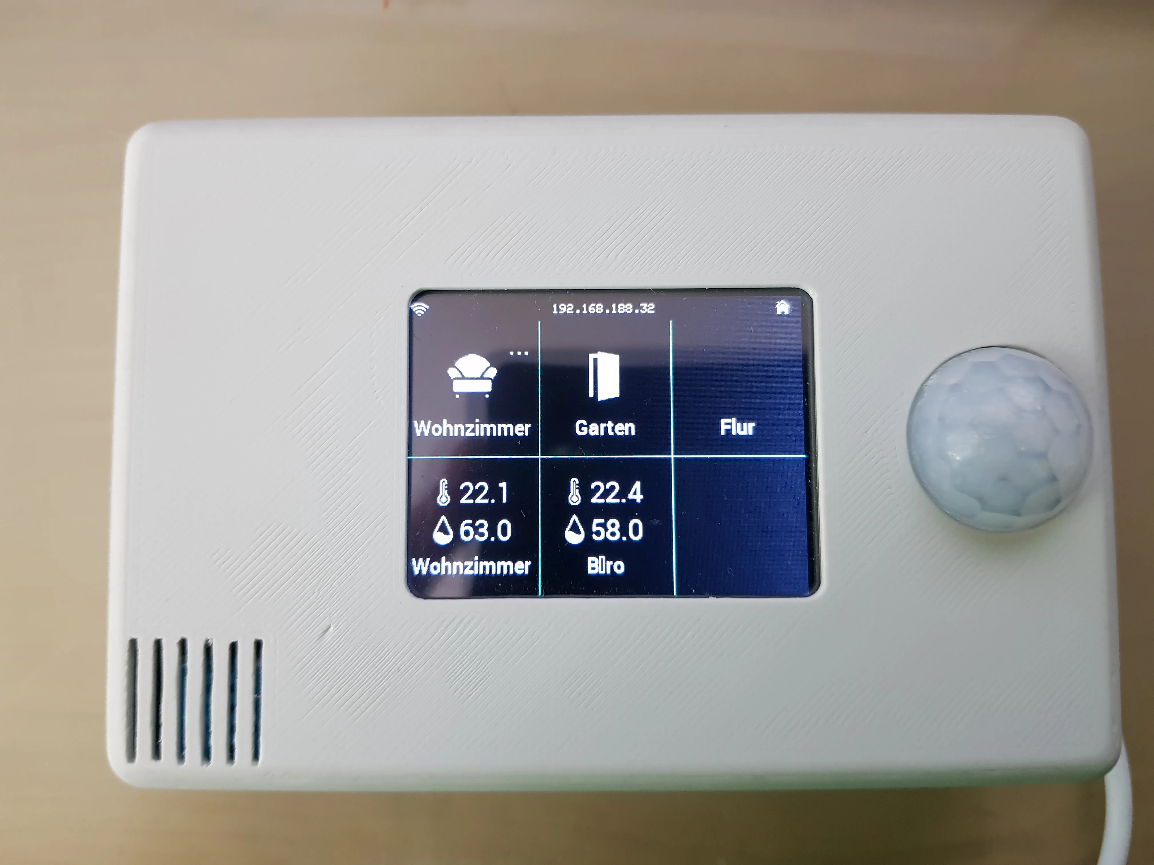 ESP32 homepoint case with pir and dt11 sensors