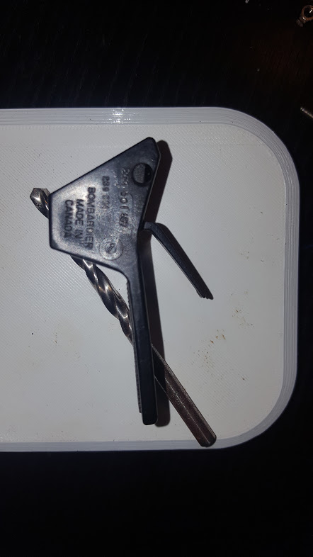Seadoo front cover latch