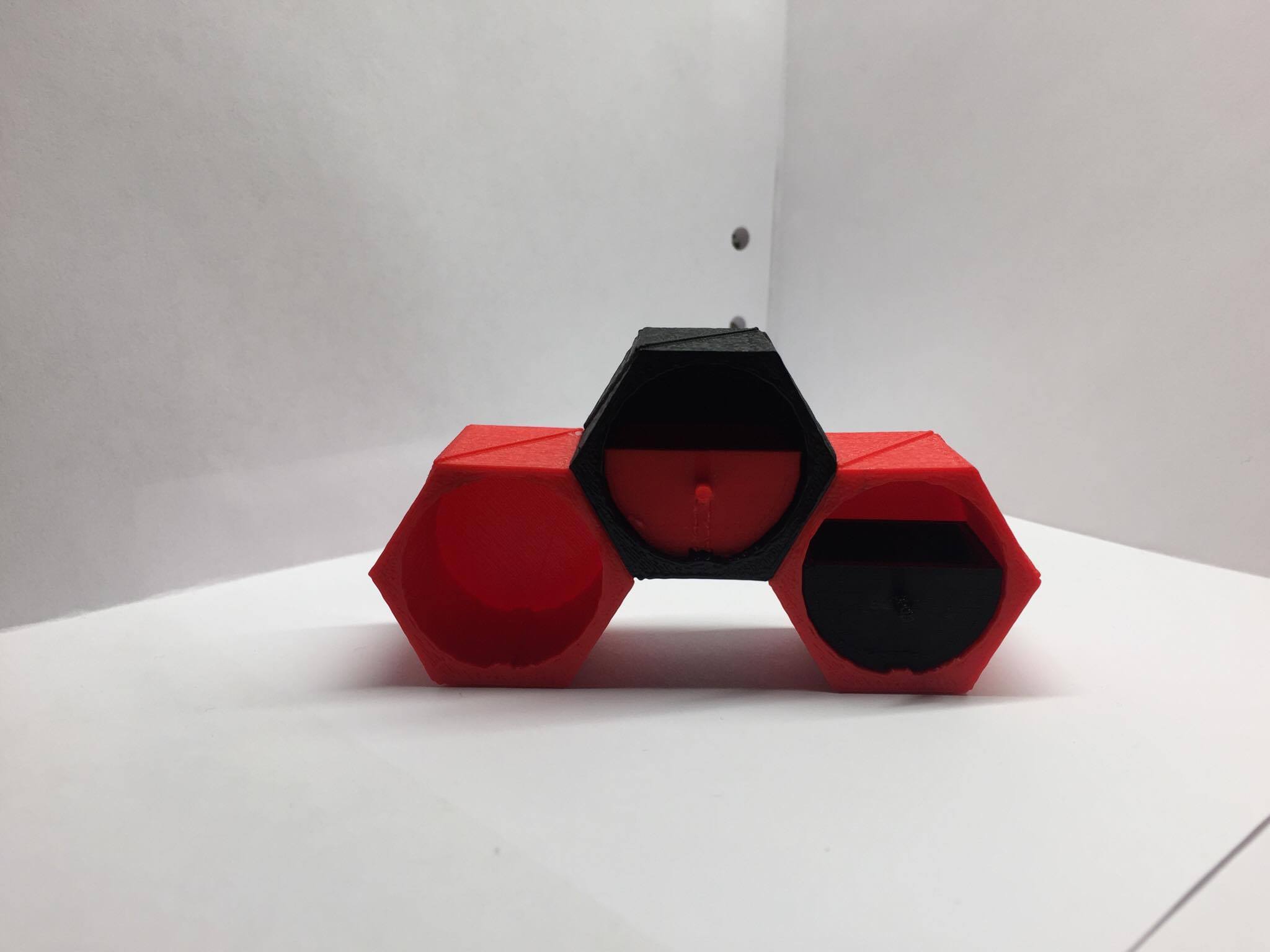 Genie box, stackable, screwable fully modifiable polygon storage box.