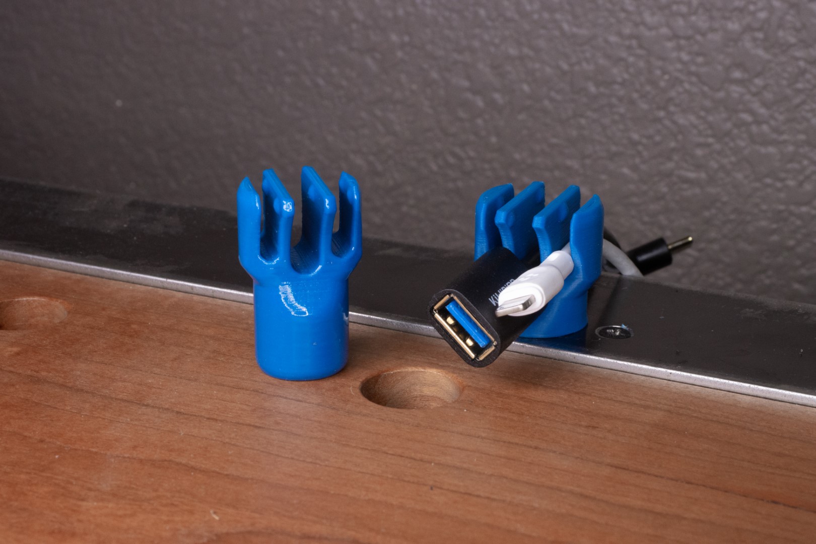 Cable Dogs & Magnets for 20mm Holes (for the Holey Desk)