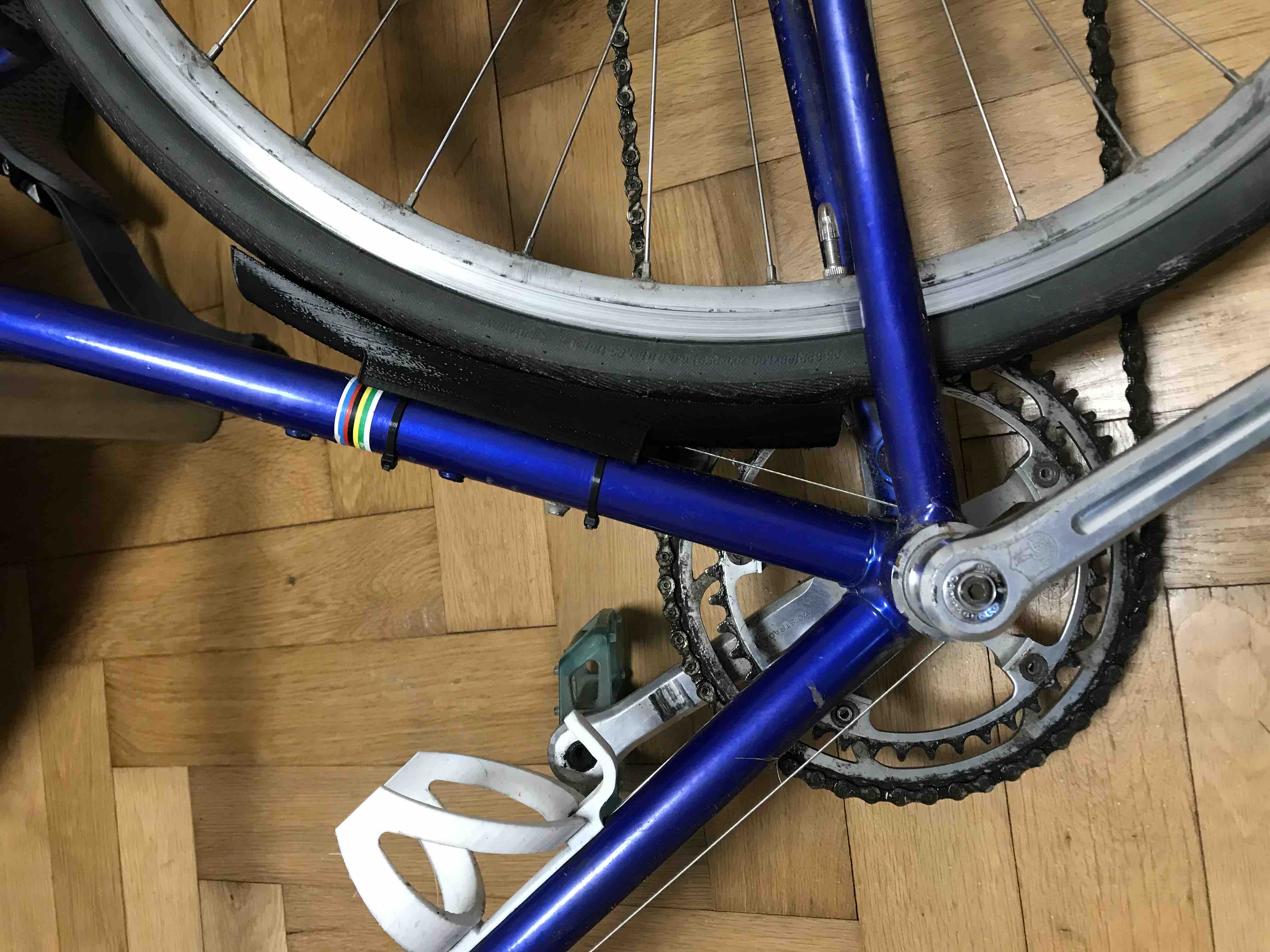 Roadbike Mudguard for rear wheel of classic roadbikes (steel frame)