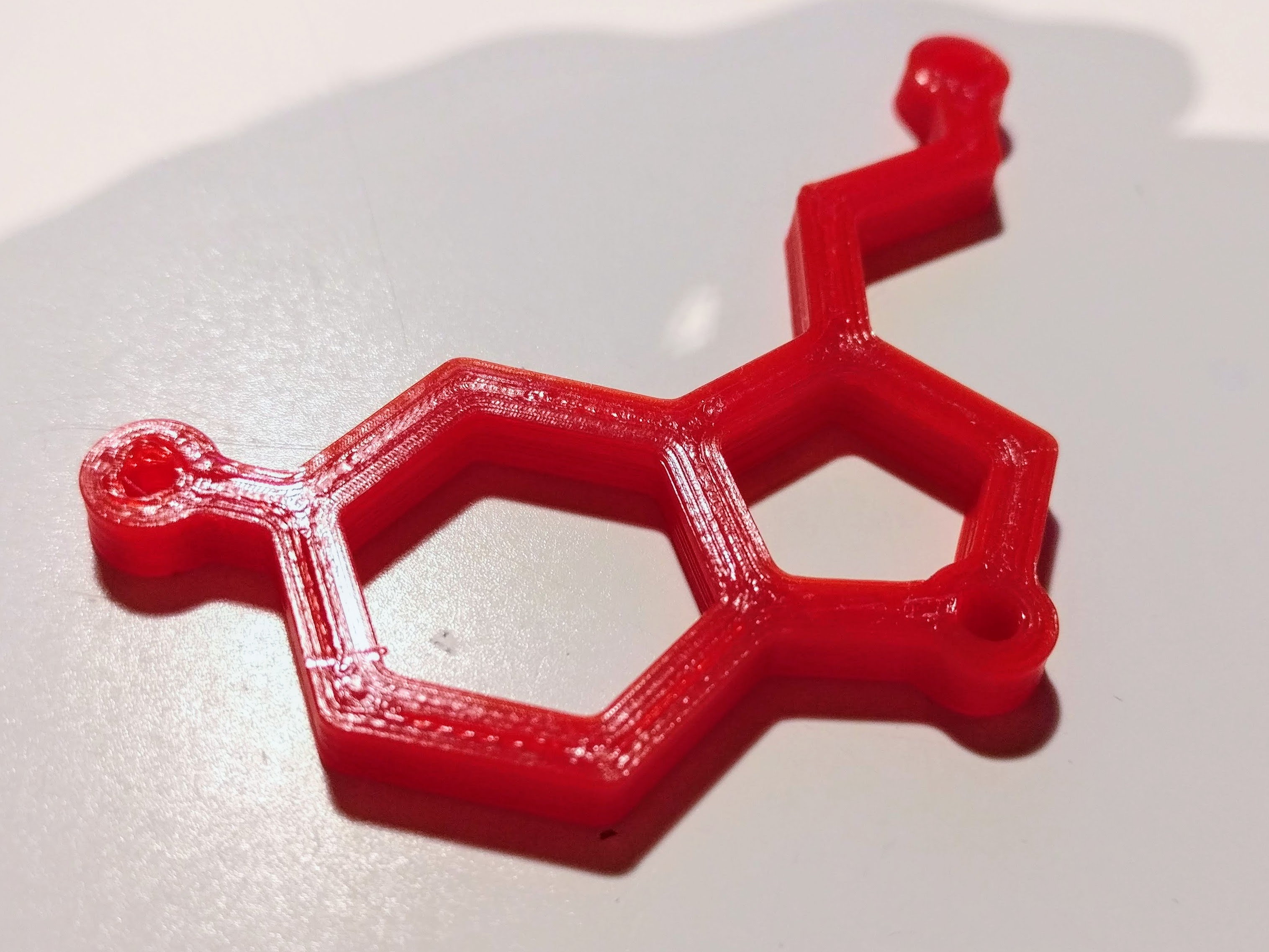Serotonin molecule keychain