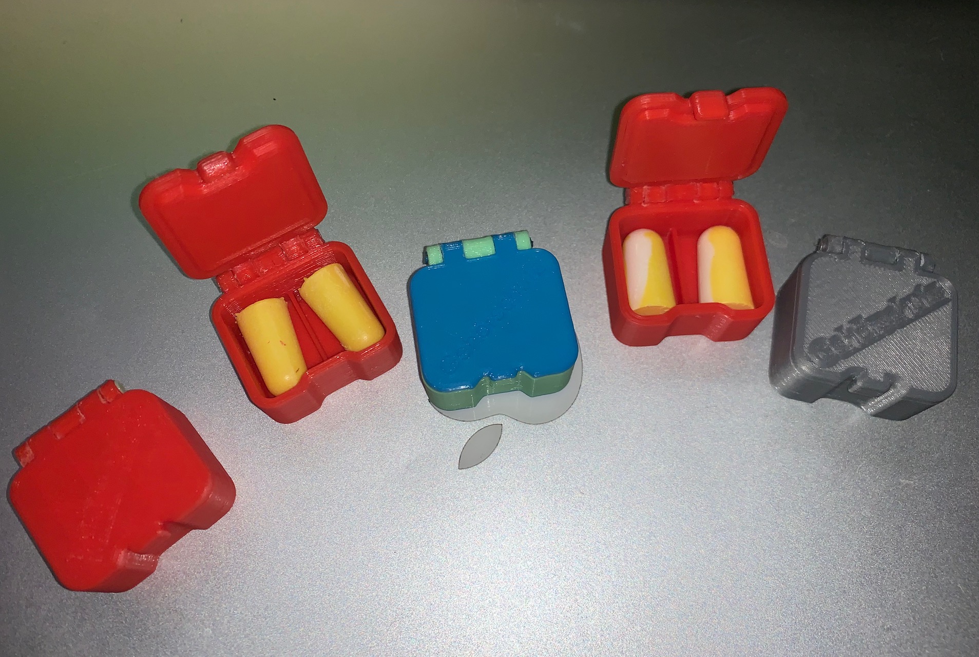 Gehoerschutzbox / Ear protection box