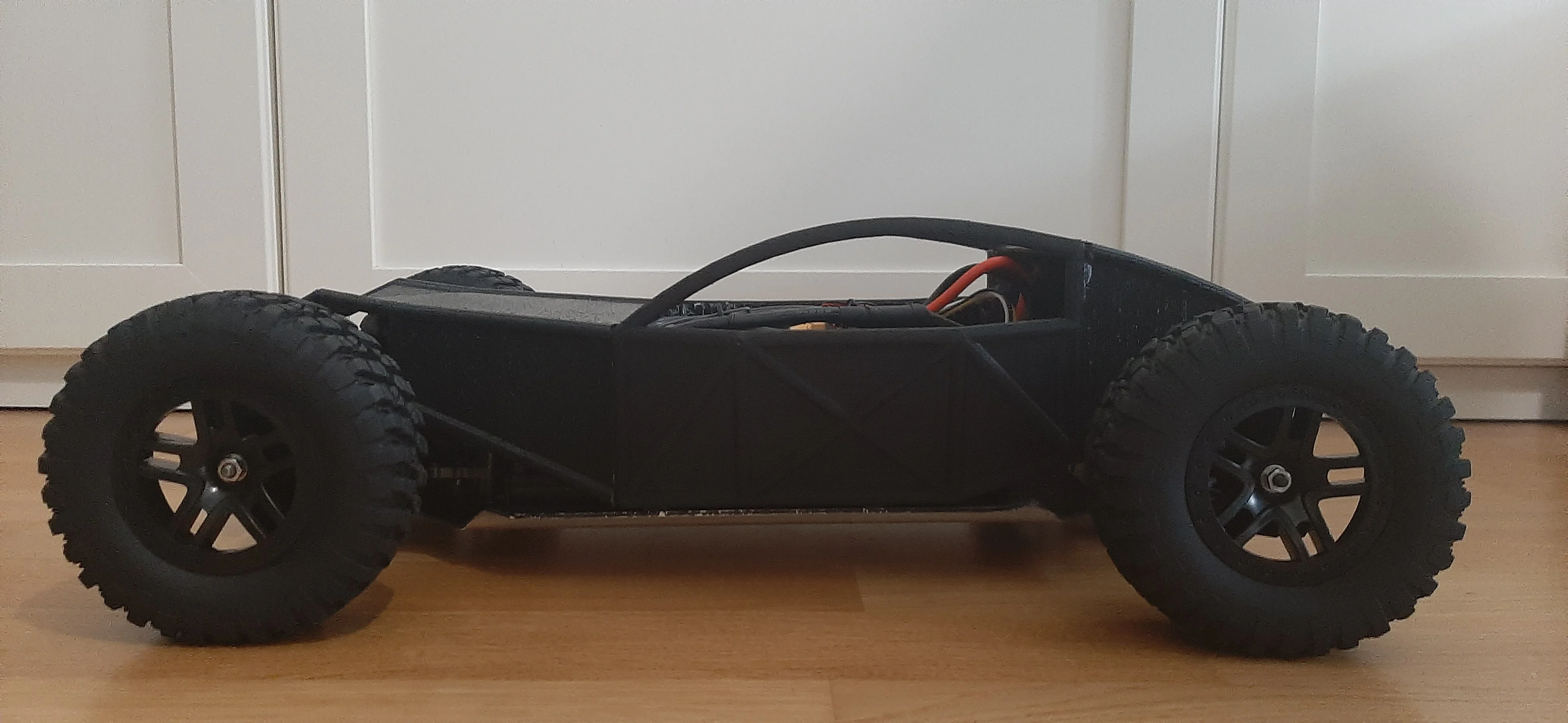 3D Printed RC car based on HK Desert Fox