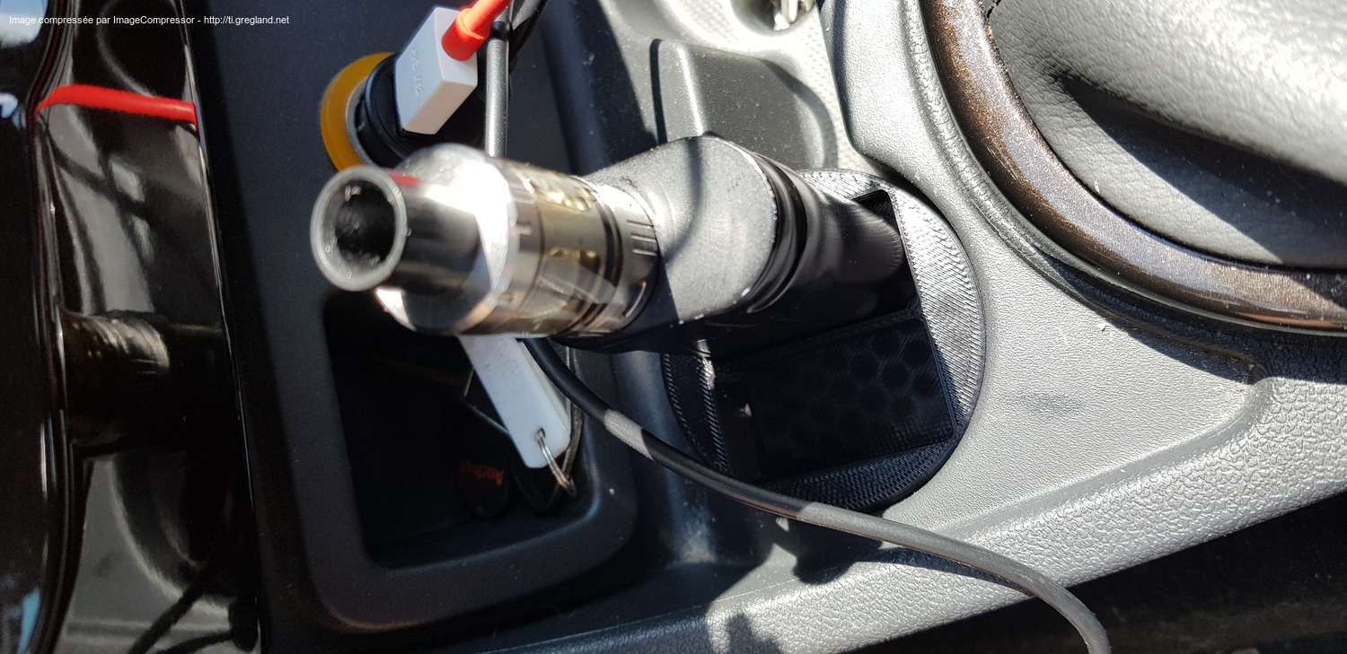 Support de cigarette électronique voiture