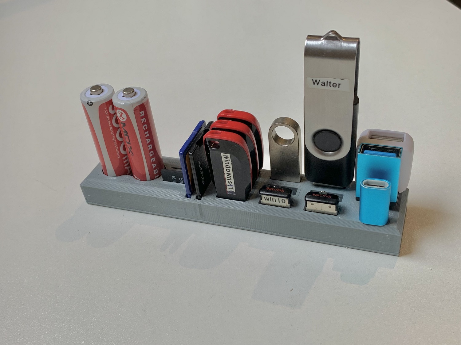 Dock USB SD MicroSD Battery AA