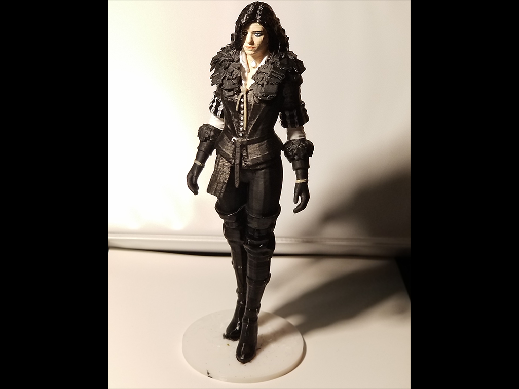 Yennefer figure