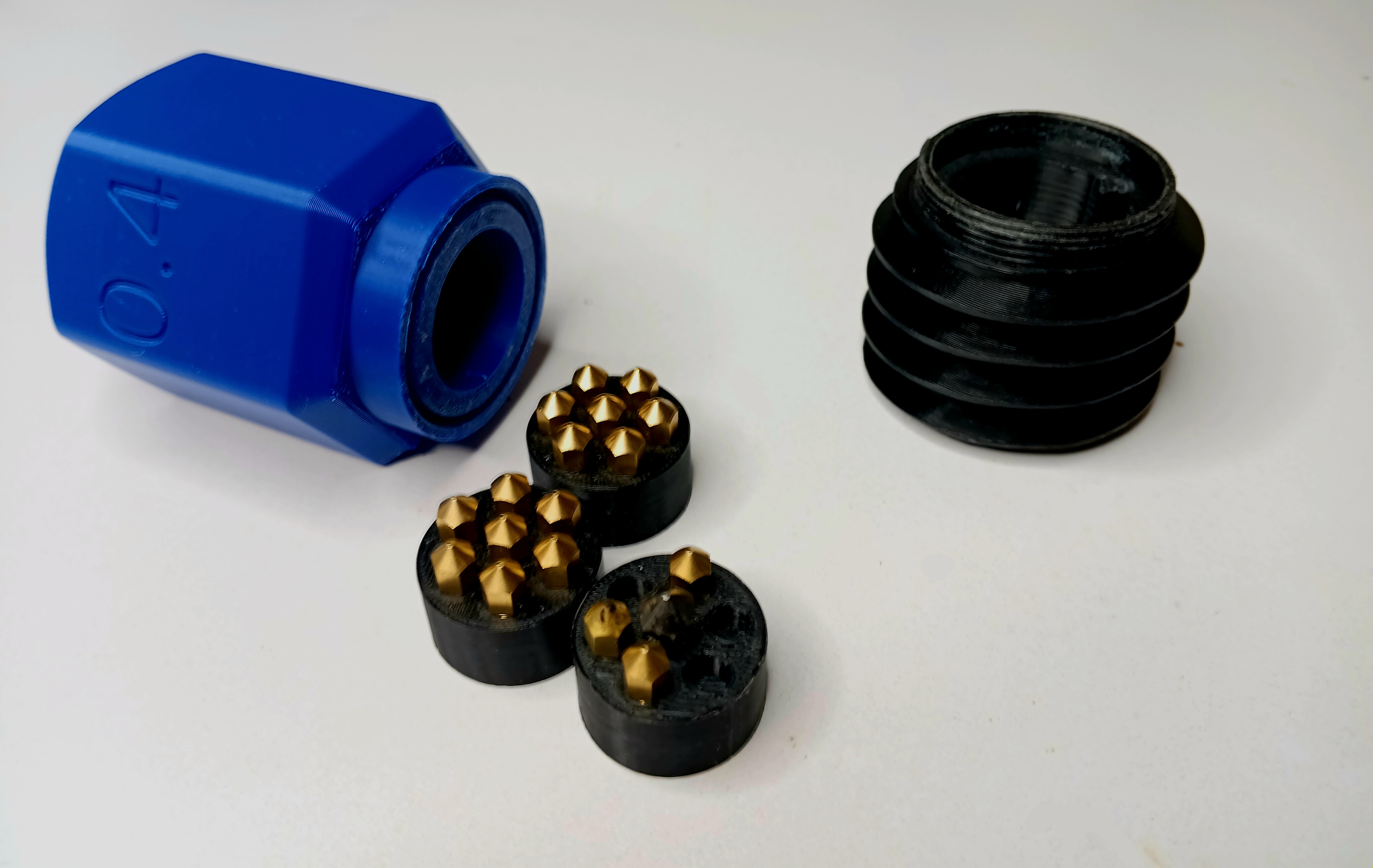 Nozzle Holder MK8 - HOLDS 42!!!