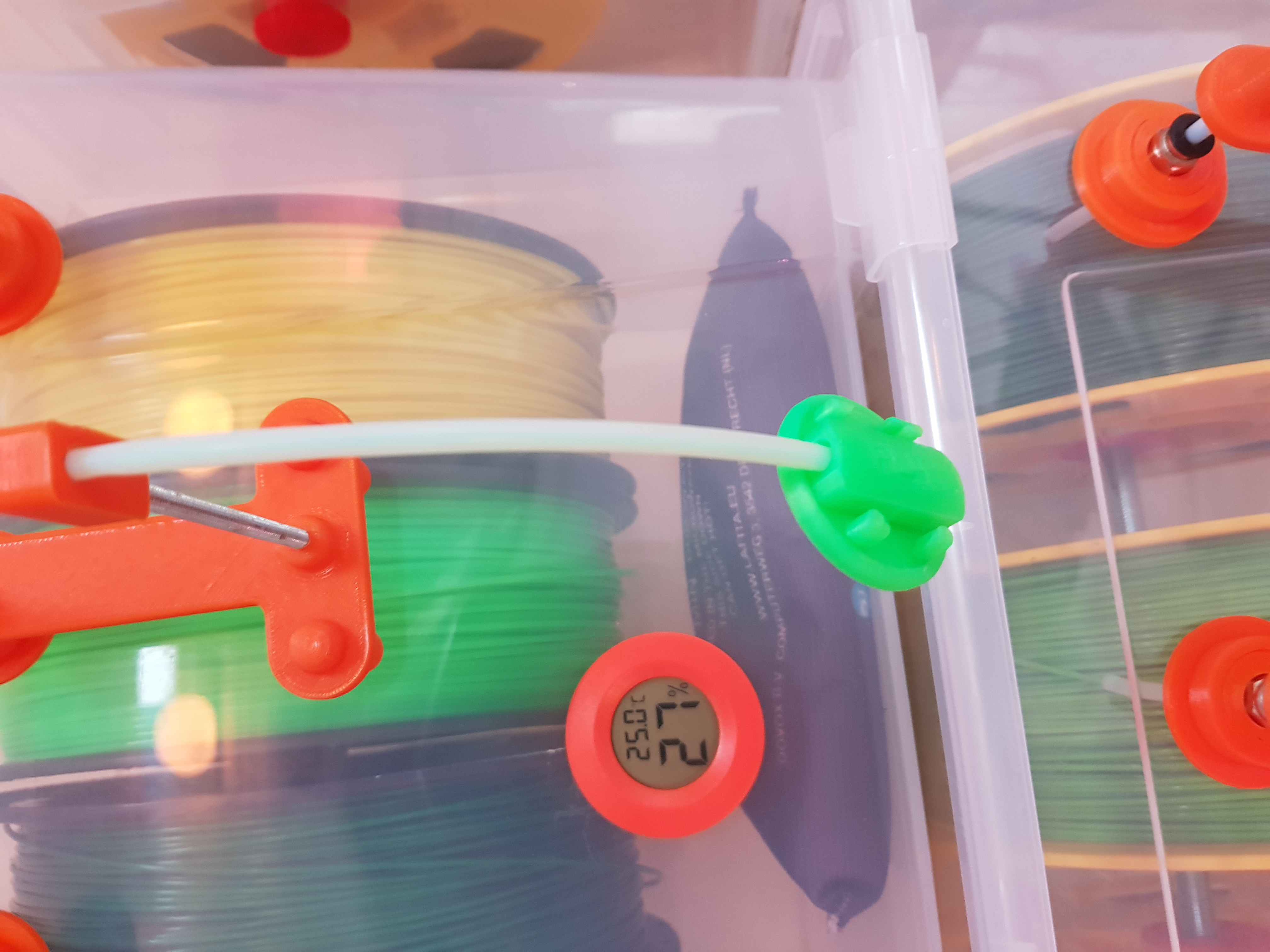 Filament cap AND clip with NFC chip for filament identification