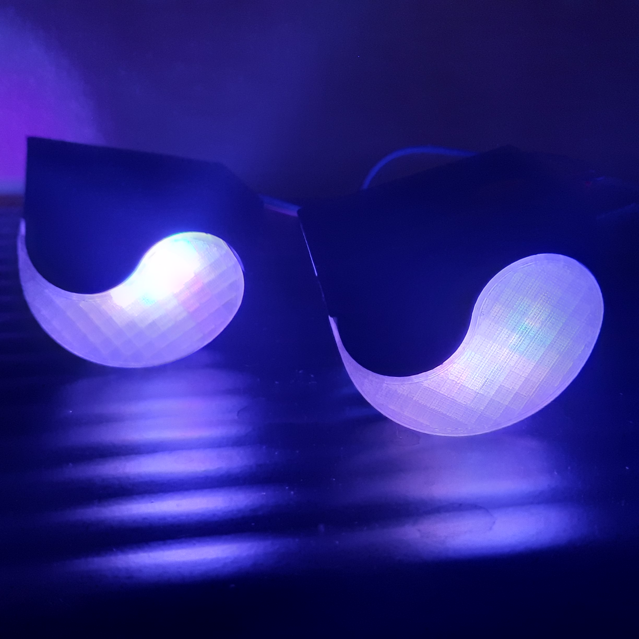 'YinYang Light (up from the) Base' Feet for the 'Light Base 600/900'