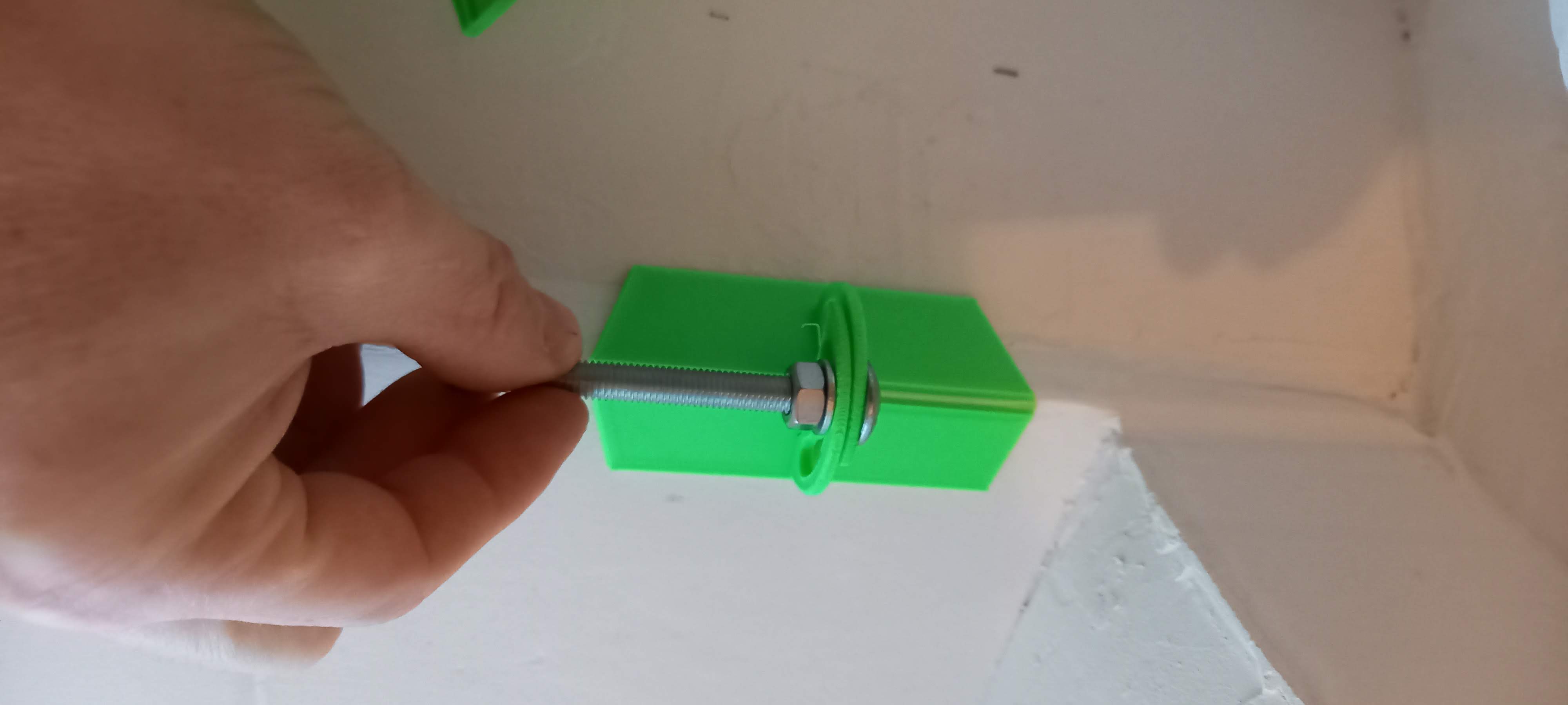 internal angle trowel with angle adjustment - truelle d'angle interne avec réglage de l'angle