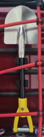 TRX 4 - Roof cage shovel holder