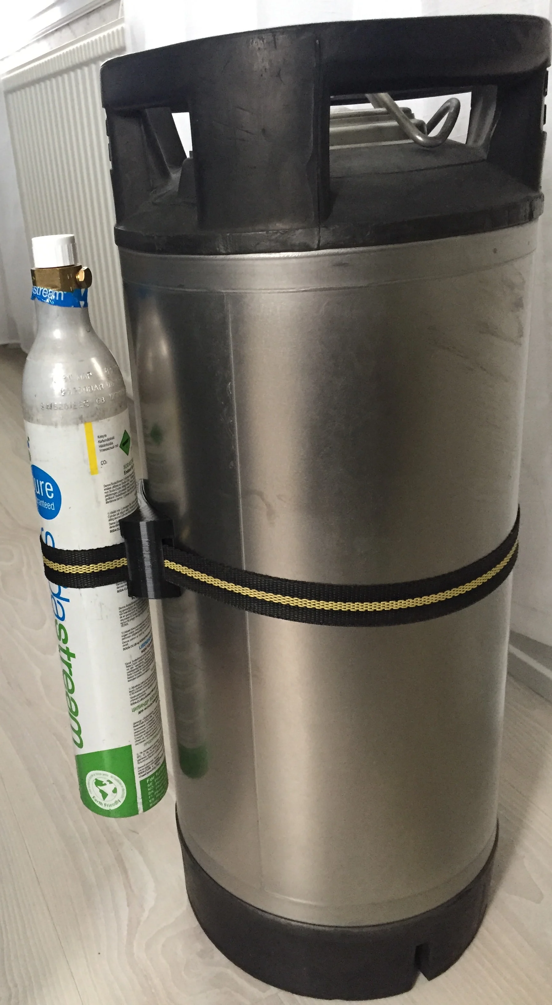 Cornelius keg sodastream bottle mount