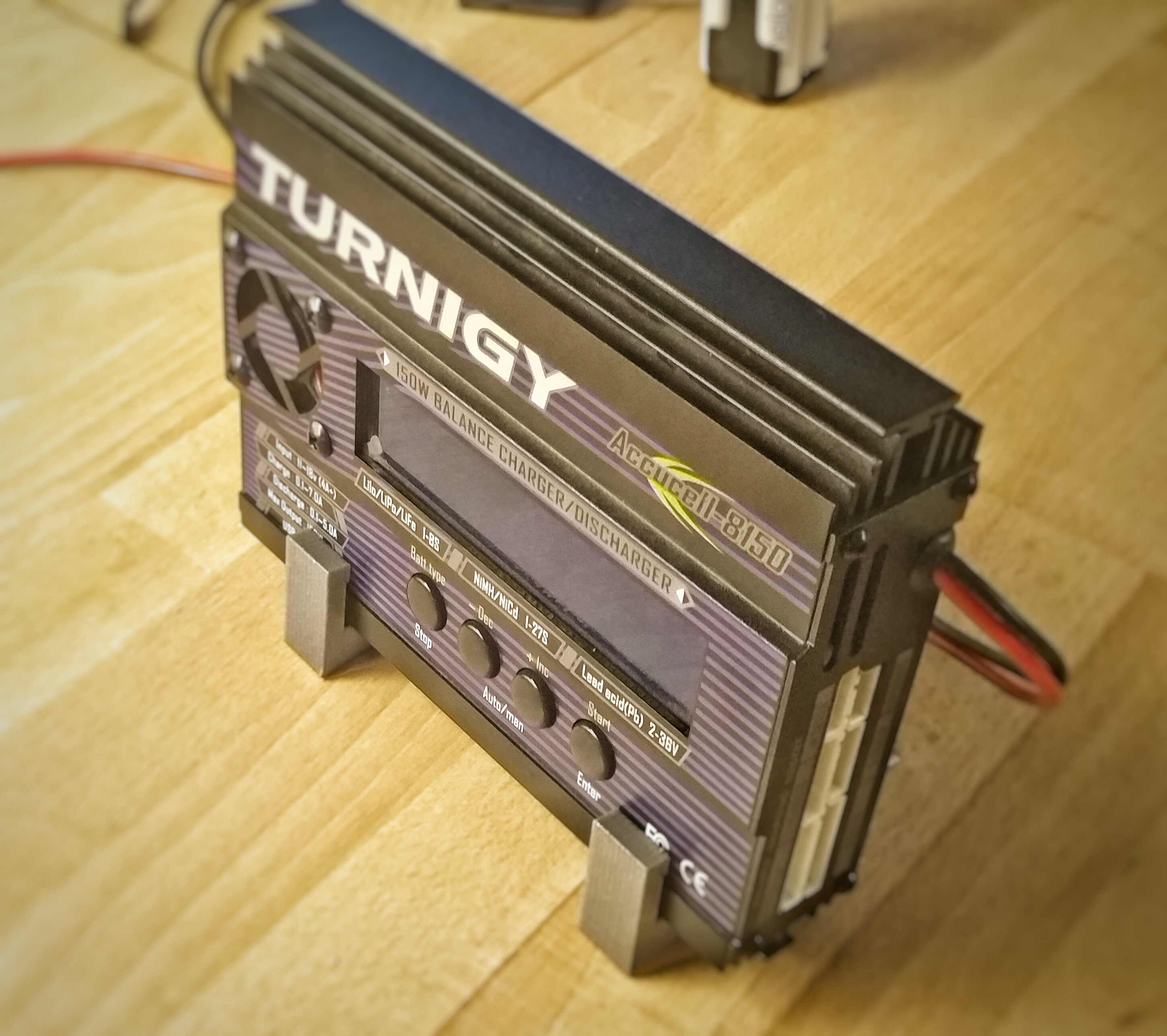 Turnigy Accucell 8150 Stand